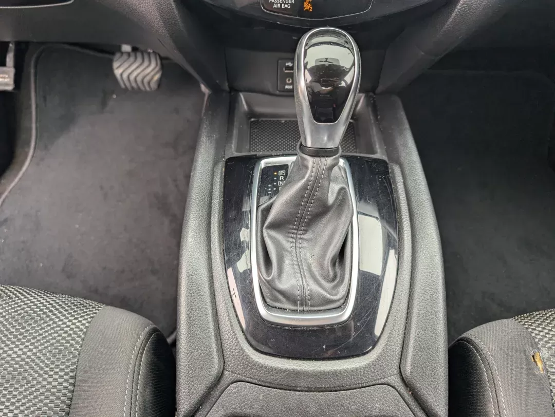 2017 /Charcoal Nissan Rogue Sport SV (JN1BJ1CR5HW) with an Regular Unleaded I-4 2.0 L/122 engine, 1-Speed CVT w/OD transmission, located at 3959 U.S. 80 W, Phenix City, AL, 36870, (334) 297-4885, 32.469296, -85.135185 - 2017 Nissan Rogue Sport SV - Photo#13