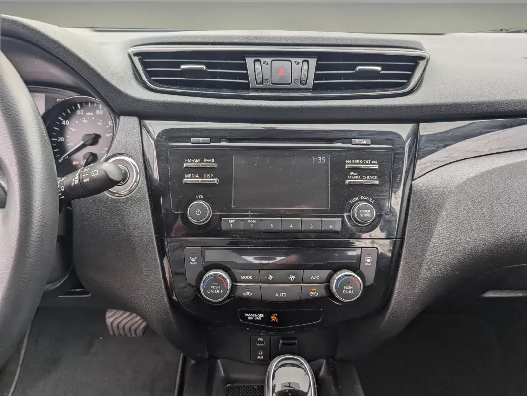 2017 /Charcoal Nissan Rogue Sport SV (JN1BJ1CR5HW) with an Regular Unleaded I-4 2.0 L/122 engine, 1-Speed CVT w/OD transmission, located at 3959 U.S. 80 W, Phenix City, AL, 36870, (334) 297-4885, 32.469296, -85.135185 - 2017 Nissan Rogue Sport SV - Photo#14