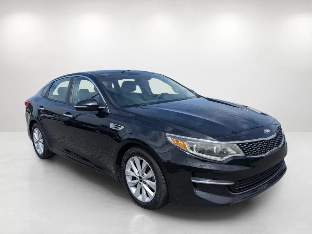 2016 /Beige Kia Optima EX (5XXGU4L33GG) with an Regular Unleaded I-4 2.4 L/144 engine, 6-Speed Automatic w/OD transmission, located at 804 22nd Ave, Phenix City, AL, 36870, (334) 297-1860, 32.484749, -85.024475 - 2016 Kia Optima EX - Photo#6