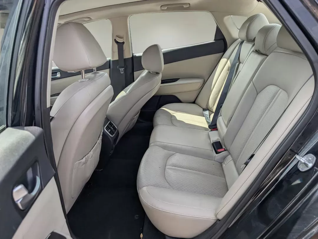 2016 /Beige Kia Optima EX (5XXGU4L33GG) with an Regular Unleaded I-4 2.4 L/144 engine, 6-Speed Automatic w/OD transmission, located at 804 22nd Ave, Phenix City, AL, 36870, (334) 297-1860, 32.484749, -85.024475 - 2016 Kia Optima EX - Photo#10