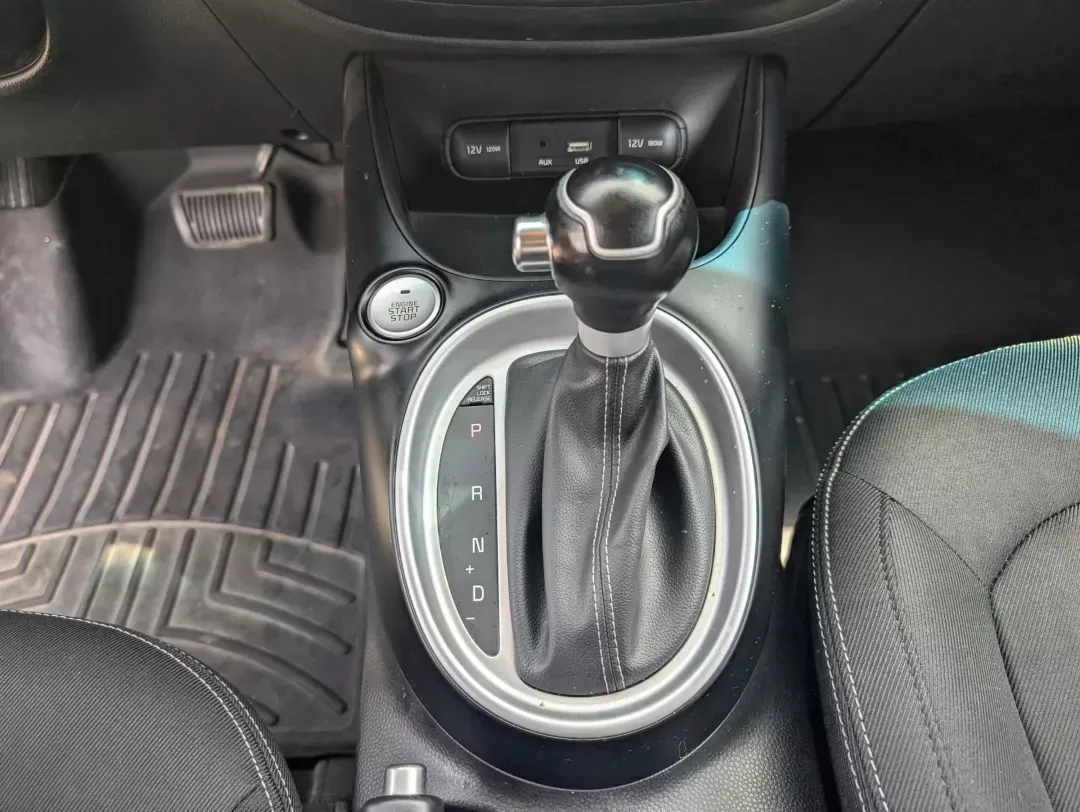2017 /Black Kia Soul + (KNDJP3A54H7) with an Regular Unleaded I-4 2.0 L/122 engine, 6-Speed Automatic w/OD transmission, located at 3959 U.S. 80 W, Phenix City, AL, 36870, (334) 297-4885, 32.469296, -85.135185 - 2017 Kia Soul + - Photo#12