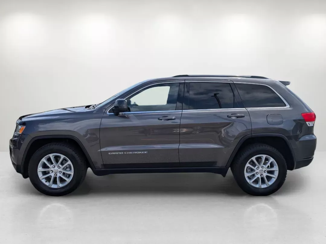 2014 /Black Jeep Grand Cherokee Laredo (1C4RJEAG1EC) with an Regular Unleaded V-6 3.6 L/220 engine, 8-Speed Automatic w/OD transmission, located at 3959 U.S. 80 W, Phenix City, AL, 36870, (334) 297-4885, 32.469296, -85.135185 - 2014 Jeep Grand Cherokee Laredo - Photo#2