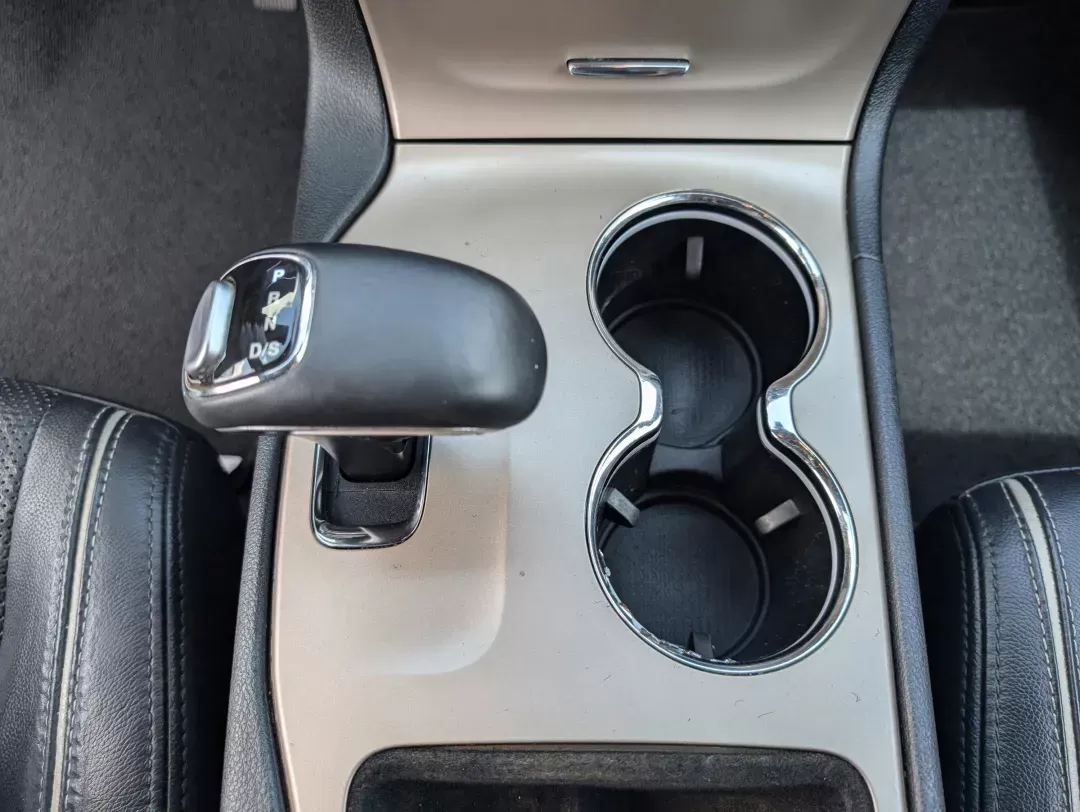 2014 /Black Jeep Grand Cherokee Laredo (1C4RJEAG1EC) with an Regular Unleaded V-6 3.6 L/220 engine, 8-Speed Automatic w/OD transmission, located at 3959 U.S. 80 W, Phenix City, AL, 36870, (334) 297-4885, 32.469296, -85.135185 - 2014 Jeep Grand Cherokee Laredo - Photo#13