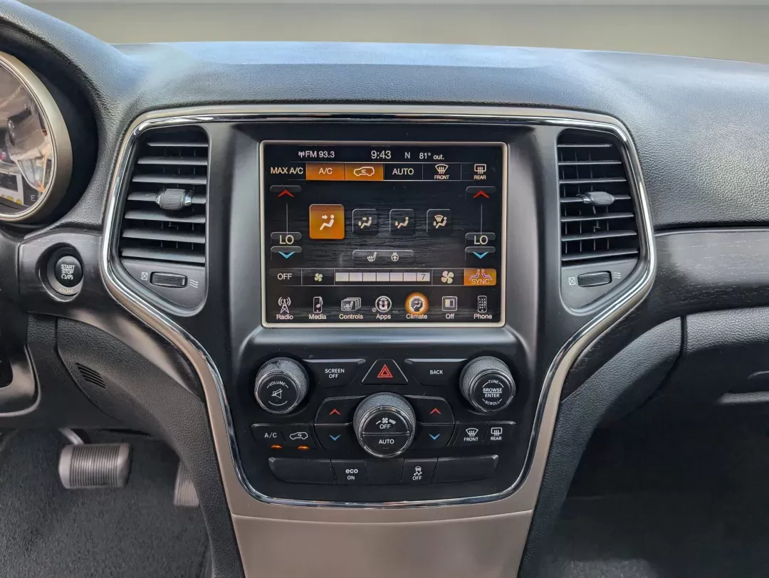 2014 /Black Jeep Grand Cherokee Laredo (1C4RJEAG1EC) with an Regular Unleaded V-6 3.6 L/220 engine, 8-Speed Automatic w/OD transmission, located at 3959 U.S. 80 W, Phenix City, AL, 36870, (334) 297-4885, 32.469296, -85.135185 - 2014 Jeep Grand Cherokee Laredo - Photo#14