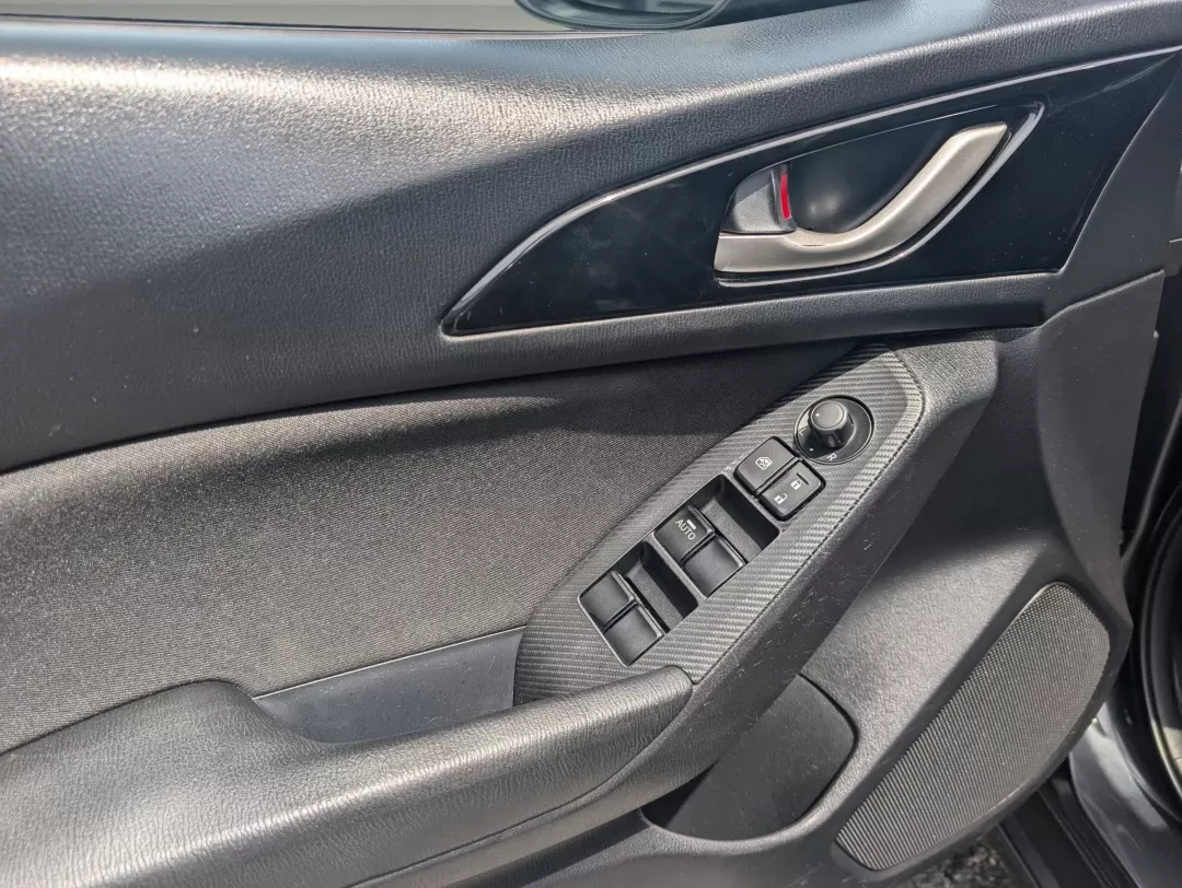 2015 /Black Mazda Mazda3 i Sport (3MZBM1U75FM) with an Other engine, located at 7000 Northlake Connector, Columbus, GA, 31904, (706) 987-8085, 32.524975, -84.978134 - **Explore Your Next Adventure with the 2015 Mazda3 i Sport! Perfect for Your Daily Commute or Weekend Getaways**<br /> <br /> Are you looking for a reliable and stylish sedan that can seamlessly fit into your busy lifestyle? Look no further than this stunning 2015 Mazda3 i Sport, available now at Gi - Photo#8