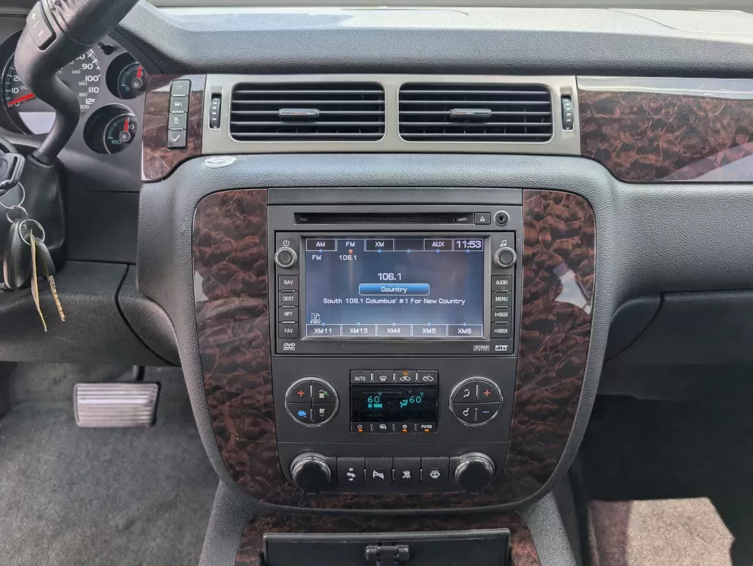 2008 /Ebony GMC Sierra Denali (2GTEK638181) with an Gas V8 6.2L/378.3 engine, 6-Speed HD Automatic w/OD transmission, located at 3959 U.S. 80 W, Phenix City, AL, 36870, (334) 297-4885, 32.469296, -85.135185 - 2008 GMC Sierra Denali - Photo#13