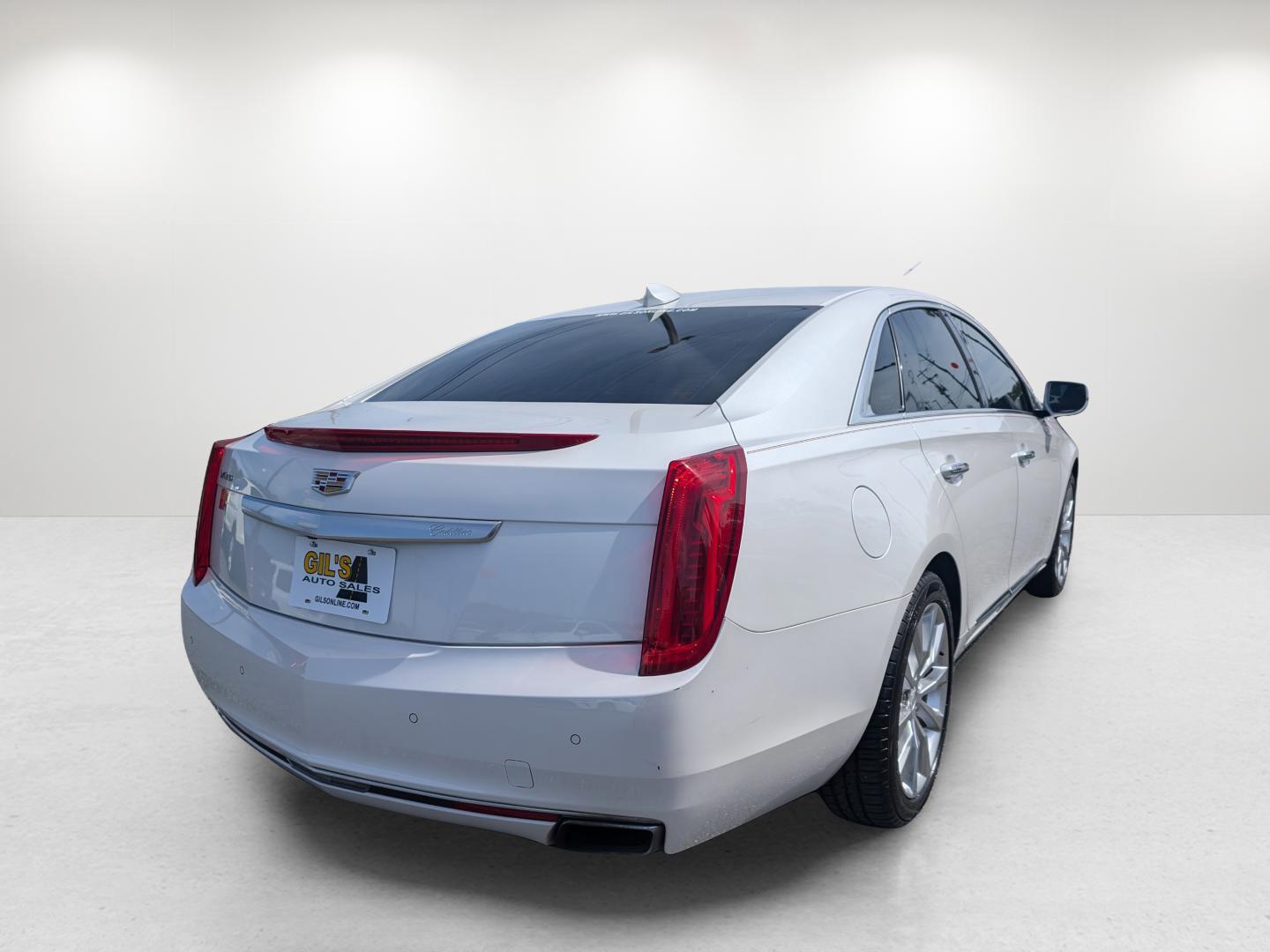 2016 /Kona Brown with Jet Black accents Cadillac XTS Luxury Collection (2G61M5S36G9) with an Gas V6 3.6L/217 engine, 6-Speed Automatic w/Manual Shift transmission, located at 5115 14th Ave., Columbus, GA, 31904, (706) 323-0345, 32.511494, -84.971046 - 2016 Cadillac XTS Luxury Collection - Photo#4