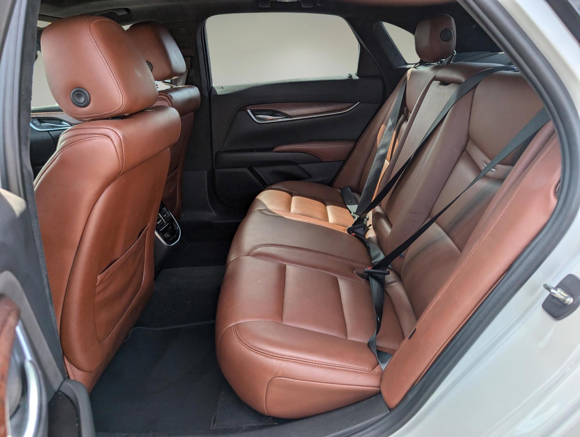 2016 /Kona Brown with Jet Black accents Cadillac XTS Luxury Collection (2G61M5S36G9) with an Gas V6 3.6L/217 engine, 6-Speed Automatic w/Manual Shift transmission, located at 5115 14th Ave., Columbus, GA, 31904, (706) 323-0345, 32.511494, -84.971046 - 2016 Cadillac XTS Luxury Collection - Photo#10