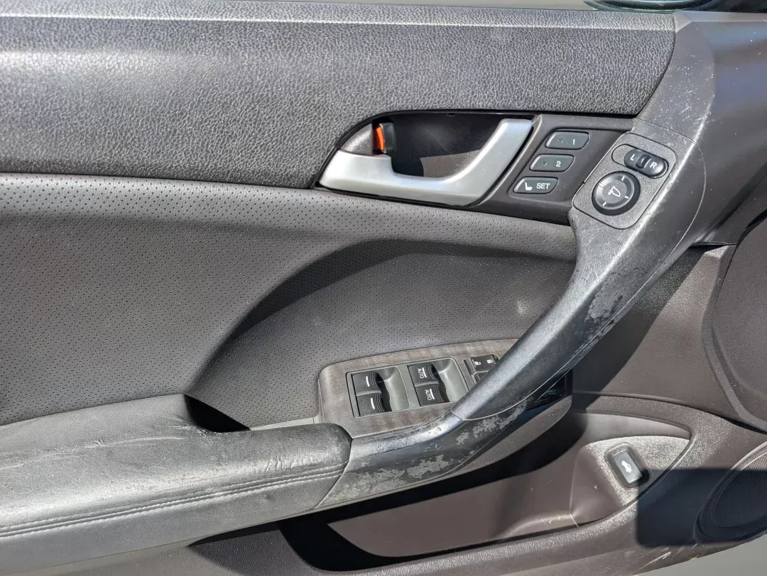2012 Acura TSX (JH4CU2F44CC) with an Gas I4 2.4L/144 engine, 5-Speed Automatic transmission, located at 804 22nd Ave, Phenix City, AL, 36870, (334) 297-1860, 32.484749, -85.024475 - 2012 Acura TSX - Photo#9
