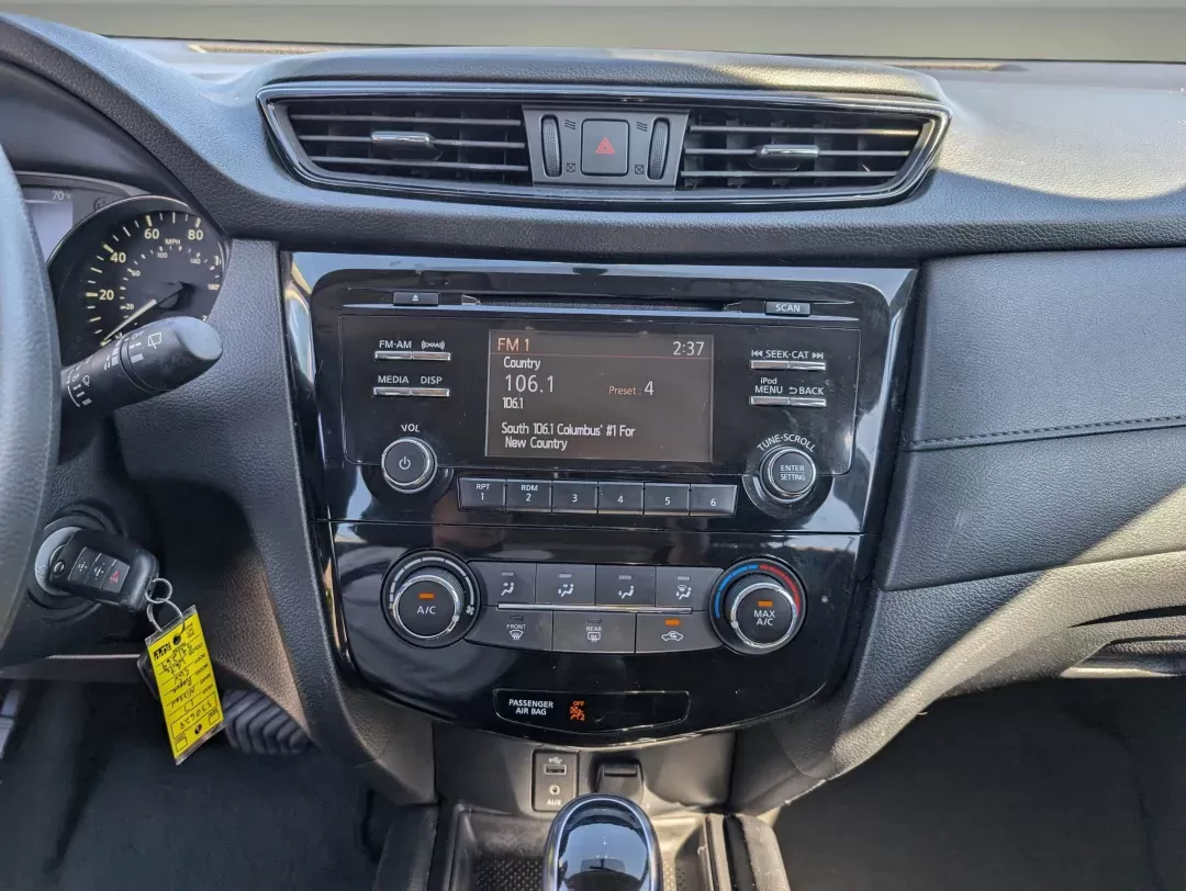 2017 /Charcoal Nissan Rogue S (KNMAT2MT6HP) with an Regular Unleaded I-4 2.5 L/152 engine, 1-Speed CVT w/OD transmission, located at 804 22nd Ave, Phenix City, AL, 36870, (334) 297-1860, 32.484749, -85.024475 - 2017 Nissan Rogue S - Photo#14