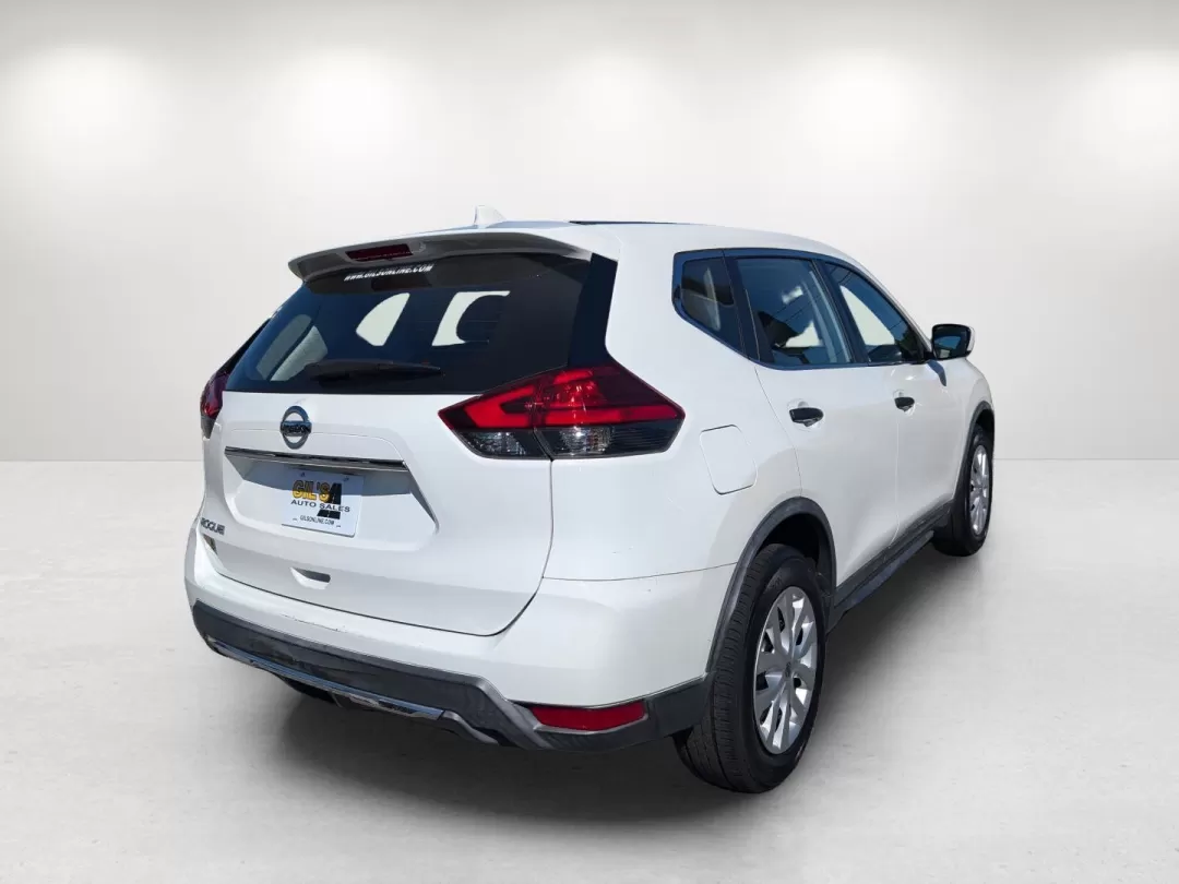 2017 /Charcoal Nissan Rogue S (KNMAT2MT6HP) with an Other engine, located at 1430 Gateway Drive, Opelika, AL, 36801, (334) 239-0944, 32.637871, -85.409790 - 2017 Nissan Rogue S - Photo#4