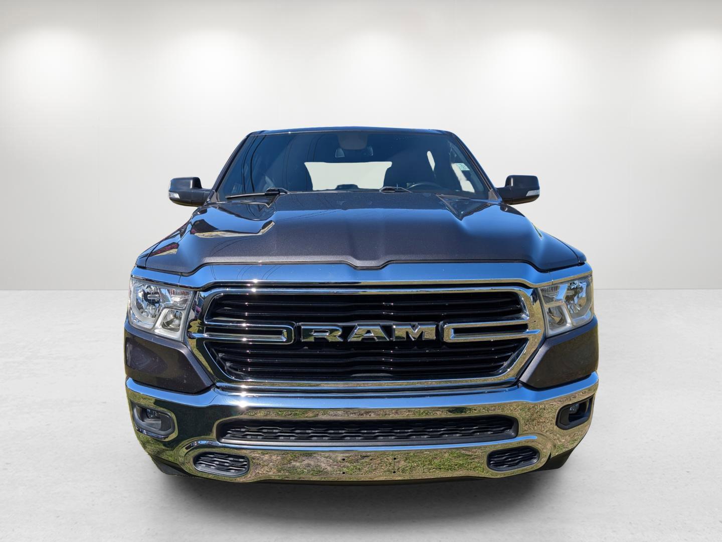 2019 /Black Ram 1500 Big Horn/Lone Star (1C6SRFFT8KN) with an Regular Unleaded V-8 5.7 L/345 engine, 8-Speed Automatic w/OD transmission, located at 3959 U.S. 80 W, Phenix City, AL, 36870, (334) 297-4885, 32.469296, -85.135185 - 2019 Ram 1500 Big Horn/Lone Star - Photo#8