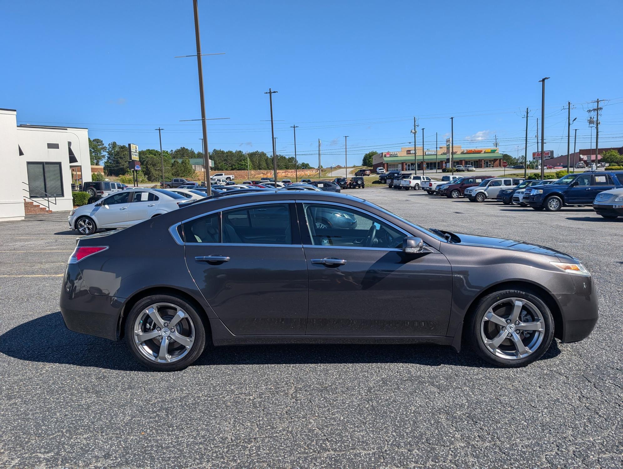 2010 Acura TL Tech Auto (19UUA9F55AA) with an Gas V6 3.7L/223 engine, 5-Speed Automatic w/OD transmission, located at 3959 U.S. 80 W, Phenix City, AL, 36870, (334) 297-4885, 32.469296, -85.135185 - 2010 Acura TL Tech Auto - Photo#3