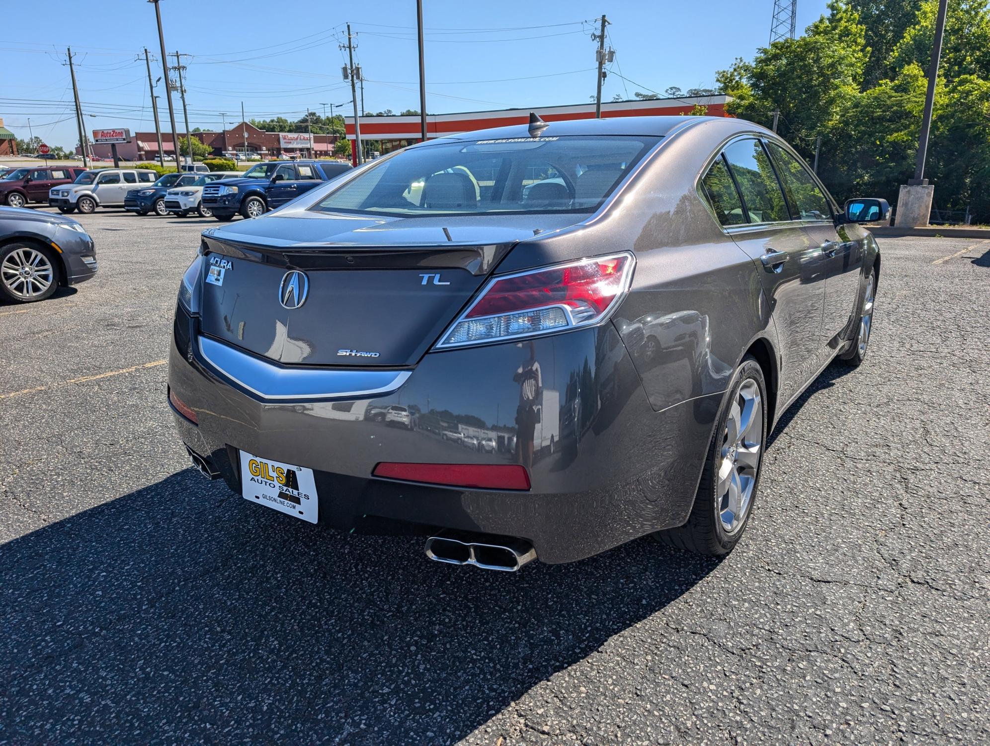 2010 Acura TL Tech Auto (19UUA9F55AA) with an Gas V6 3.7L/223 engine, 5-Speed Automatic w/OD transmission, located at 3959 U.S. 80 W, Phenix City, AL, 36870, (334) 297-4885, 32.469296, -85.135185 - 2010 Acura TL Tech Auto - Photo#4
