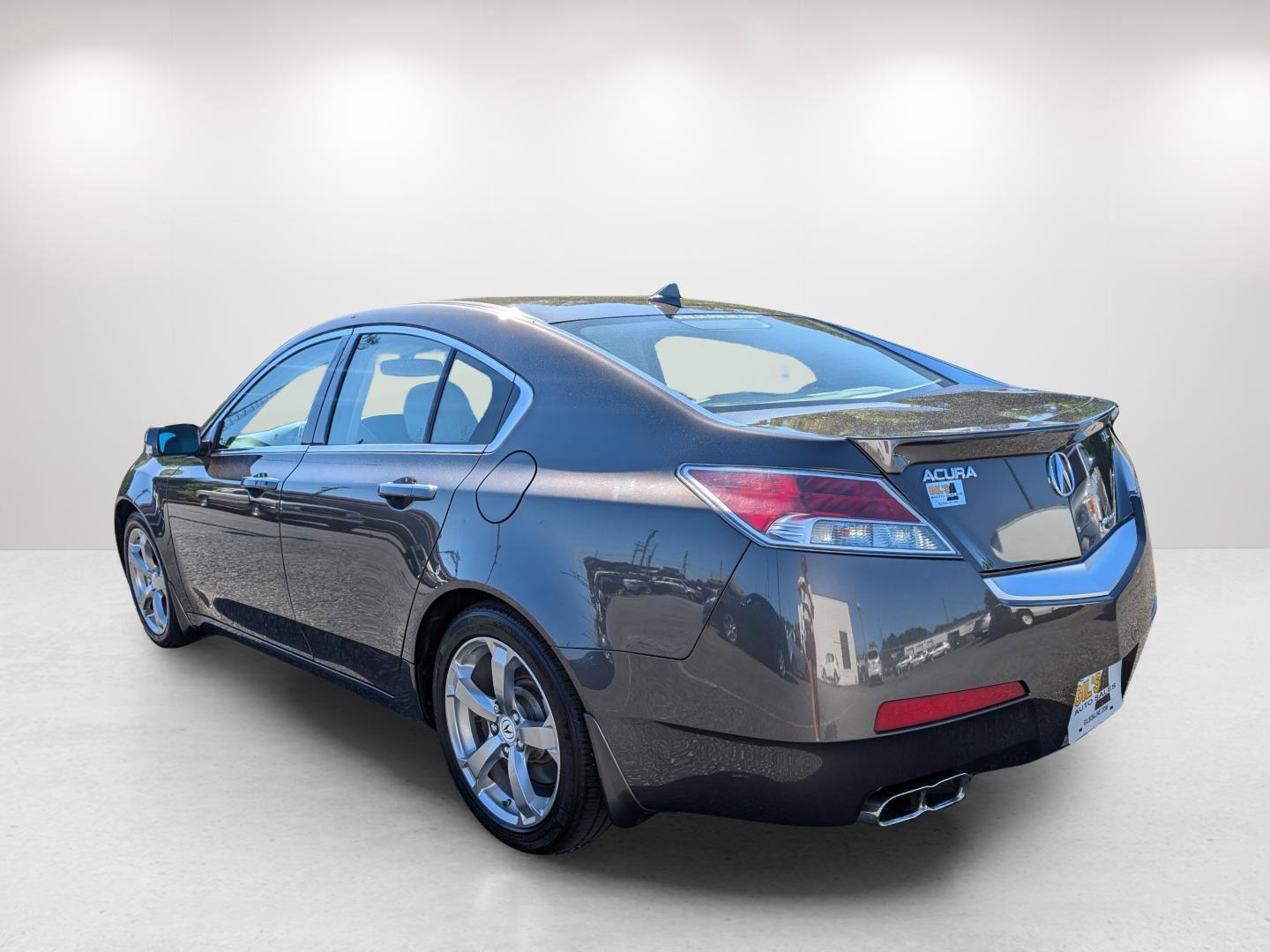 2010 Acura TL Tech Auto (19UUA9F55AA) with an Gas V6 3.7L/223 engine, 5-Speed Automatic w/OD transmission, located at 3959 U.S. 80 W, Phenix City, AL, 36870, (334) 297-4885, 32.469296, -85.135185 - 2010 Acura TL Tech Auto - Photo#3