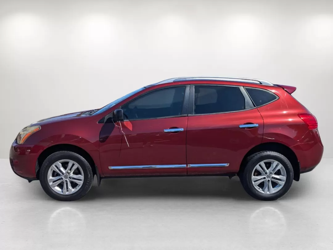 2015 /Gray Nissan Rogue S (JN8AS5MT4FW) with an Other engine, located at 7000 Northlake Connector, Columbus, GA, 31904, (706) 987-8085, 32.524975, -84.978134 - **Embrace Adventure with the 2015 Nissan Rogue Select Perfect for Your Next Family Getaway!**<br /> <br /> If you're seeking a vehicle that effortlessly blends comfort, style, and functionality, look no further than this 2015 Nissan Rogue Select S. This SUV is tailored for growing families, making - Photo#1