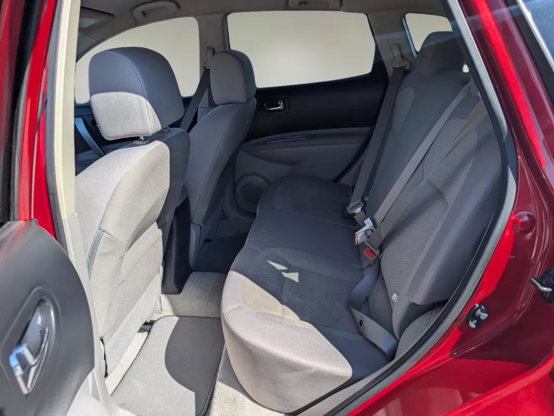 2015 /Gray Nissan Rogue Select S (JN8AS5MT4FW) with an Regular Unleaded I-4 2.5 L/152 engine, 1-Speed CVT w/OD transmission, located at 804 22nd Ave, Phenix City, AL, 36870, (334) 297-1860, 32.484749, -85.024475 - 2015 Nissan Rogue Select S - Photo#10