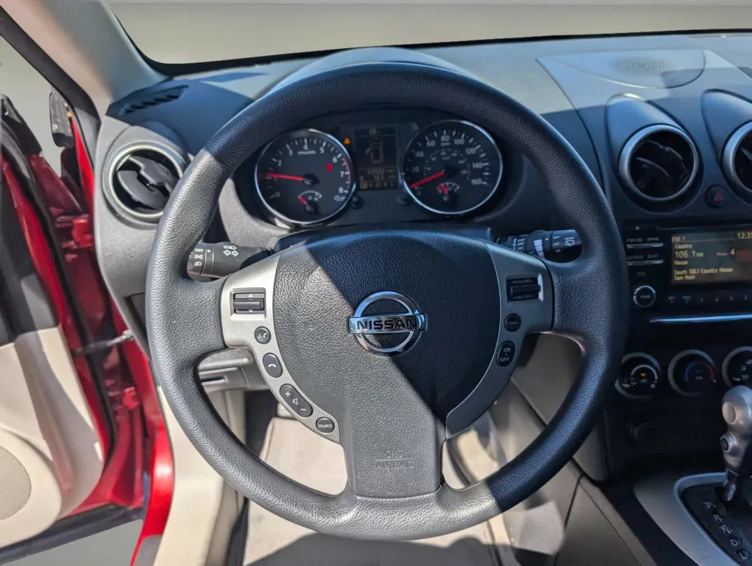2015 /Gray Nissan Rogue Select S (JN8AS5MT4FW) with an Regular Unleaded I-4 2.5 L/152 engine, 1-Speed CVT w/OD transmission, located at 804 22nd Ave, Phenix City, AL, 36870, (334) 297-1860, 32.484749, -85.024475 - 2015 Nissan Rogue Select S - Photo#15