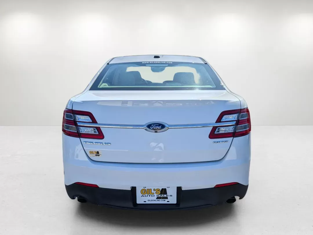 2016 Ford Taurus SE (1FAHP2D84GG) with an Regular Unleaded V-6 3.5 L/213 engine, 6-Speed Automatic w/OD transmission, located at 804 22nd Ave, Phenix City, AL, 36870, (334) 297-1860, 32.484749, -85.024475 - 2016 Ford Taurus SE - Photo#3