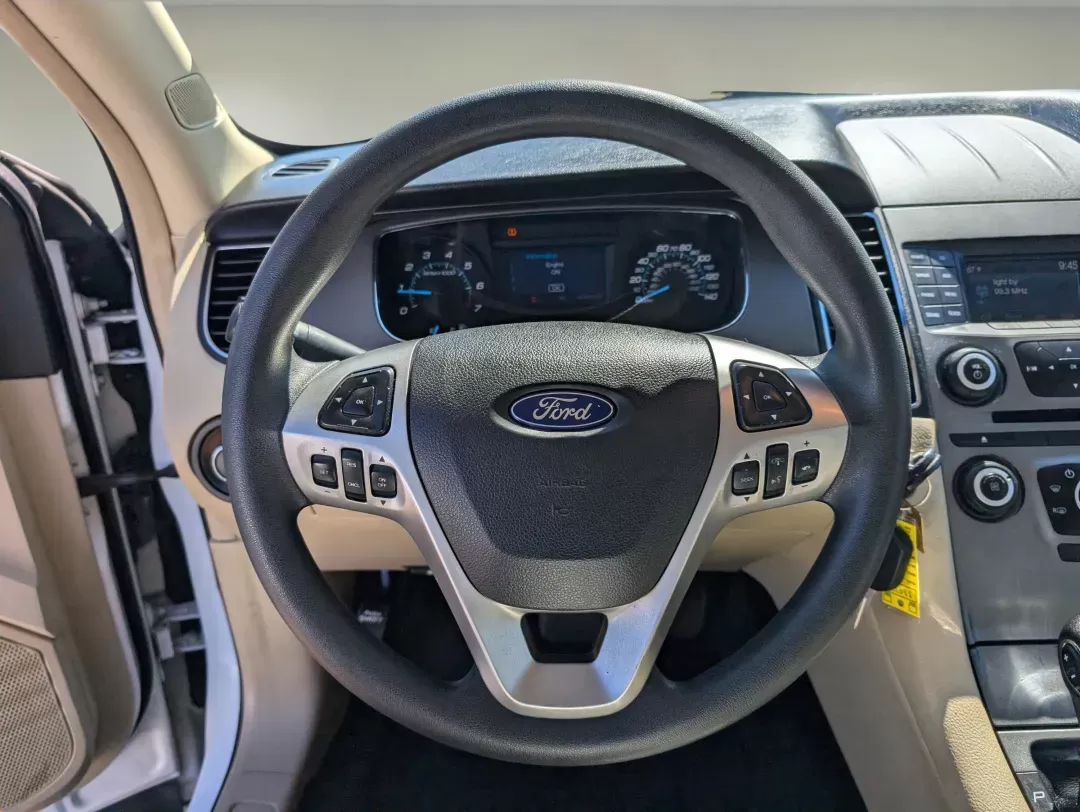 2016 Ford Taurus SE (1FAHP2D84GG) with an Regular Unleaded V-6 3.5 L/213 engine, 6-Speed Automatic w/OD transmission, located at 804 22nd Ave, Phenix City, AL, 36870, (334) 297-1860, 32.484749, -85.024475 - 2016 Ford Taurus SE - Photo#15