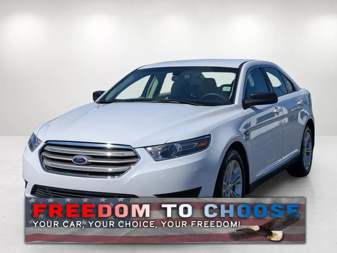 2016 Ford Taurus SE (1FAHP2D84GG) with an Regular Unleaded V-6 3.5 L/213 engine, 6-Speed Automatic w/OD transmission, located at 804 22nd Ave, Phenix City, AL, 36870, (334) 297-1860, 32.484749, -85.024475 - **Discover Your Next Adventure with the 2016 Ford Taurus SE! Perfect Blend of Comfort and Capability**<br /> <br /> Are you ready to elevate your driving experience? Whether you're commuting to work, taking the kids to school, or heading out on a weekend adventure, the 2016 Ford Taurus SE is the sed - Photo#0