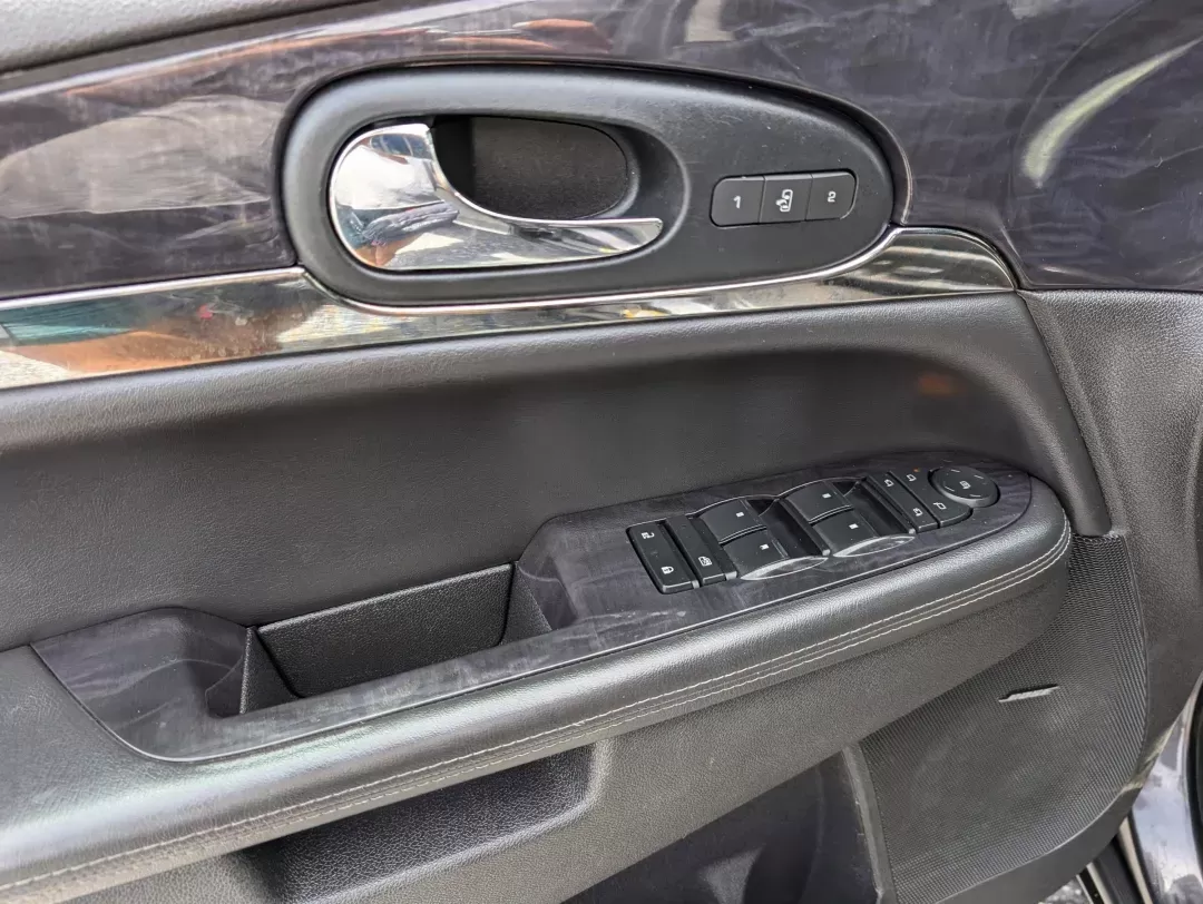 2015 /Ebony Buick Enclave Premium (5GAKRCKD9FJ) with an Gas V6 3.6L/217 engine, 6-Speed Automatic transmission, located at 5115 14th Ave., Columbus, GA, 31904, (706) 323-0345, 32.511494, -84.971046 - 2015 Buick Enclave Premium - Photo#7