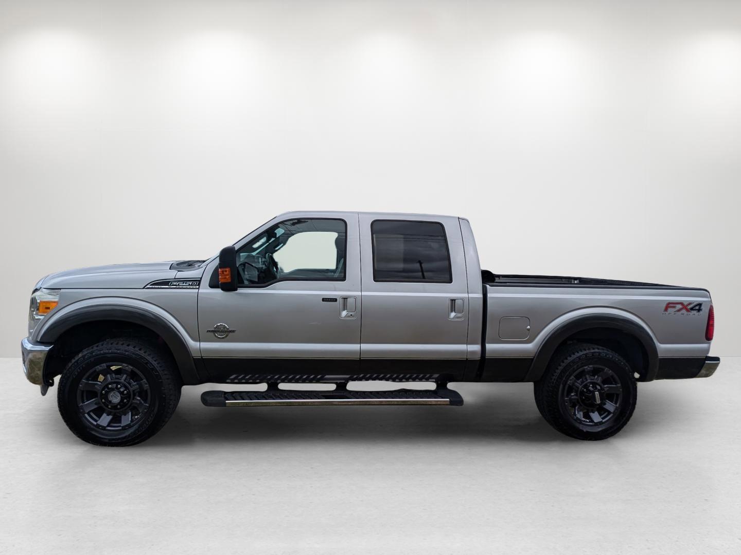 2015 Ford Super Duty F-250 SRW Lariat (1FT7W2BT5FE) with an Intercooled Turbo Diesel V-8 6.7 L/406 engine, 6-Speed Automatic w/OD transmission, located at 3959 U.S. 80 W, Phenix City, AL, 36870, (334) 297-4885, 32.469296, -85.135185 - 2015 Ford Super Duty F-250 SRW Lariat - Photo#1