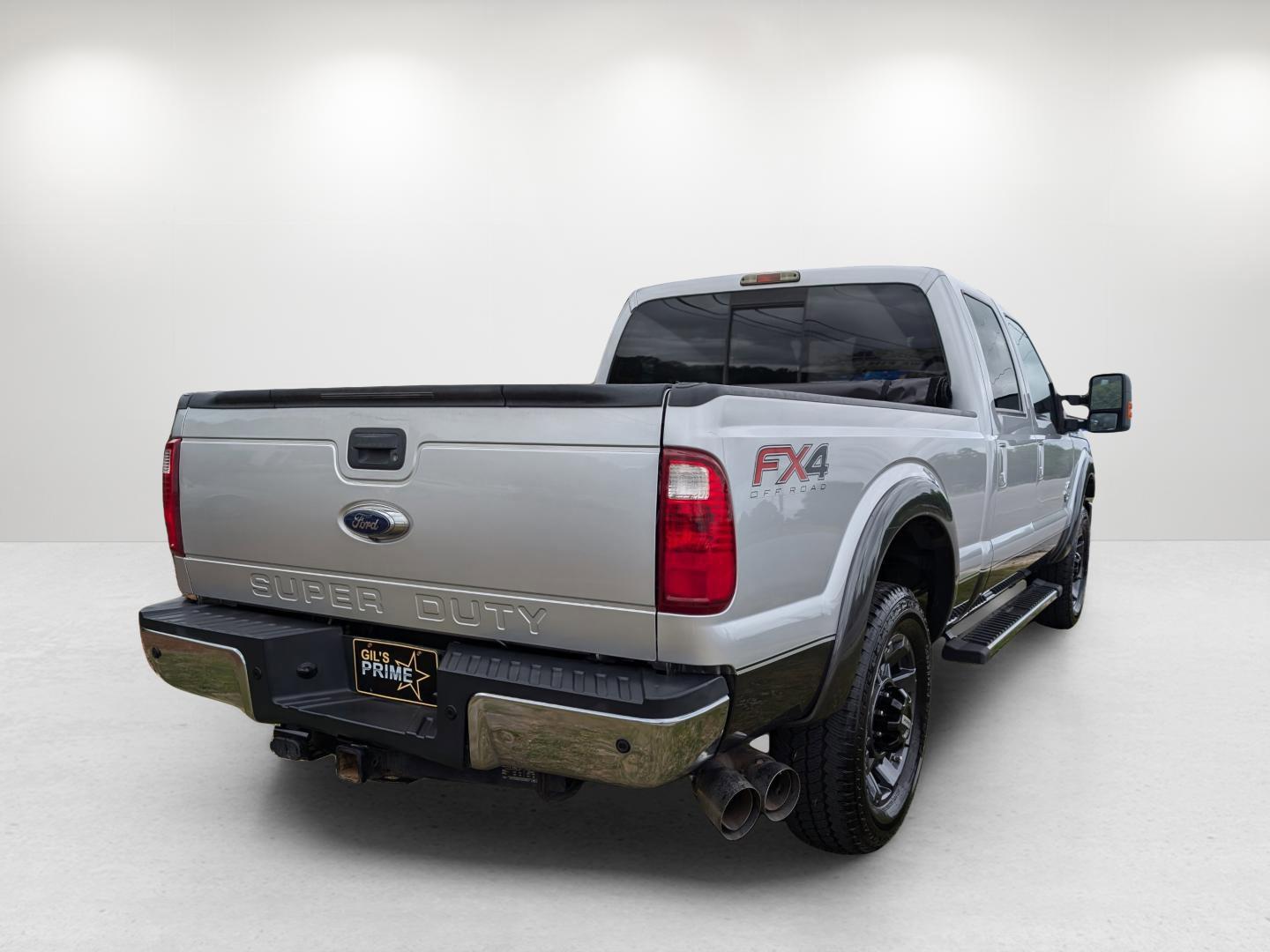 2015 Ford Super Duty F-250 SRW Lariat (1FT7W2BT5FE) with an Intercooled Turbo Diesel V-8 6.7 L/406 engine, 6-Speed Automatic w/OD transmission, located at 3959 U.S. 80 W, Phenix City, AL, 36870, (334) 297-4885, 32.469296, -85.135185 - 2015 Ford Super Duty F-250 SRW Lariat - Photo#4