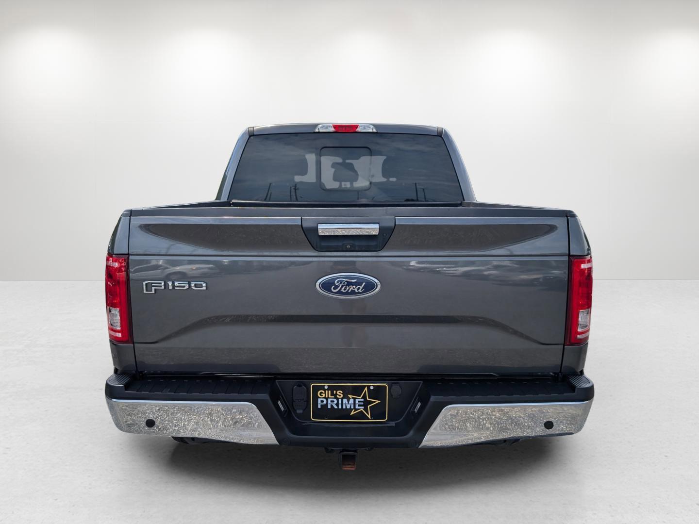 2016 Ford F-150 XLT (1FTEW1EG7GK) with an Twin Turbo Regular Unleaded V-6 3.5 L/213 engine, 6-Speed Automatic w/OD transmission, located at 3959 U.S. 80 W, Phenix City, AL, 36870, (334) 297-4885, 32.469296, -85.135185 - 2016 Ford F-150 XLT - Photo#4