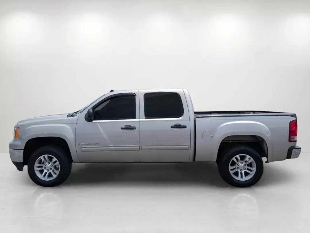 2008 /Ebony GMC Sierra 1500 SLE1 (3GTEC13J08G) with an Gas V8 5.3L/323 engine, 4-Speed Automatic w/OD transmission, located at 804 22nd Ave, Phenix City, AL, 36870, (334) 297-1860, 32.484749, -85.024475 - 2008 GMC Sierra 1500 SLE1 - Photo#1