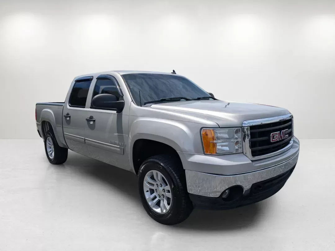2008 /Ebony GMC Sierra 1500 SLE1 (3GTEC13J08G) with an Gas V8 5.3L/323 engine, 4-Speed Automatic w/OD transmission, located at 804 22nd Ave, Phenix City, AL, 36870, (334) 297-1860, 32.484749, -85.024475 - 2008 GMC Sierra 1500 SLE1 - Photo#6