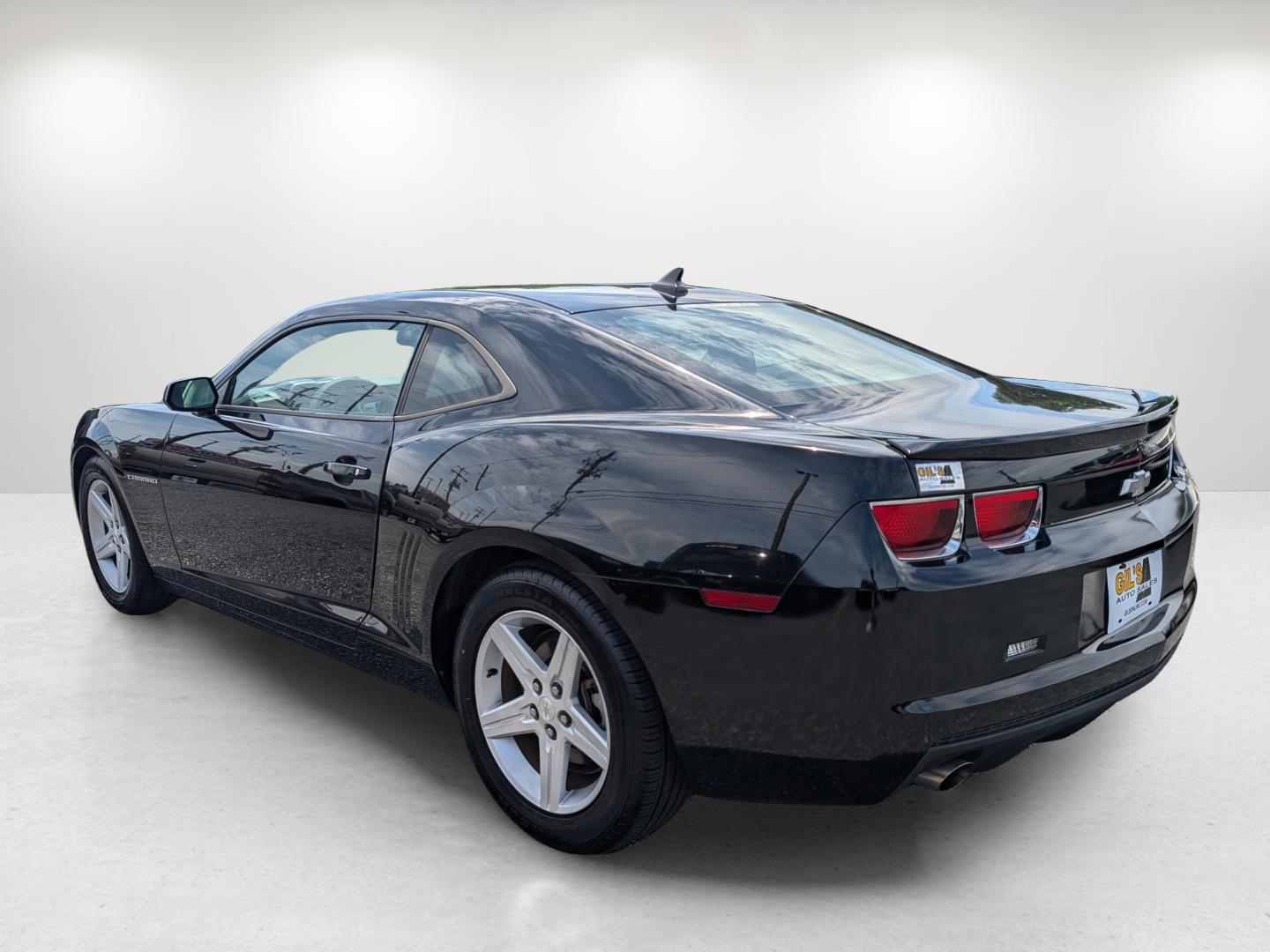 2012 /Black Chevrolet Camaro 1LT (2G1FB1E3XC9) with an Gas V6 3.6L/217 engine, 6-Speed Automatic transmission, located at 7000 Northlake Connector, Columbus, GA, 31904, (706) 987-8085, 32.524975, -84.978134 - 2012 Chevrolet Camaro 1LT - Photo#3