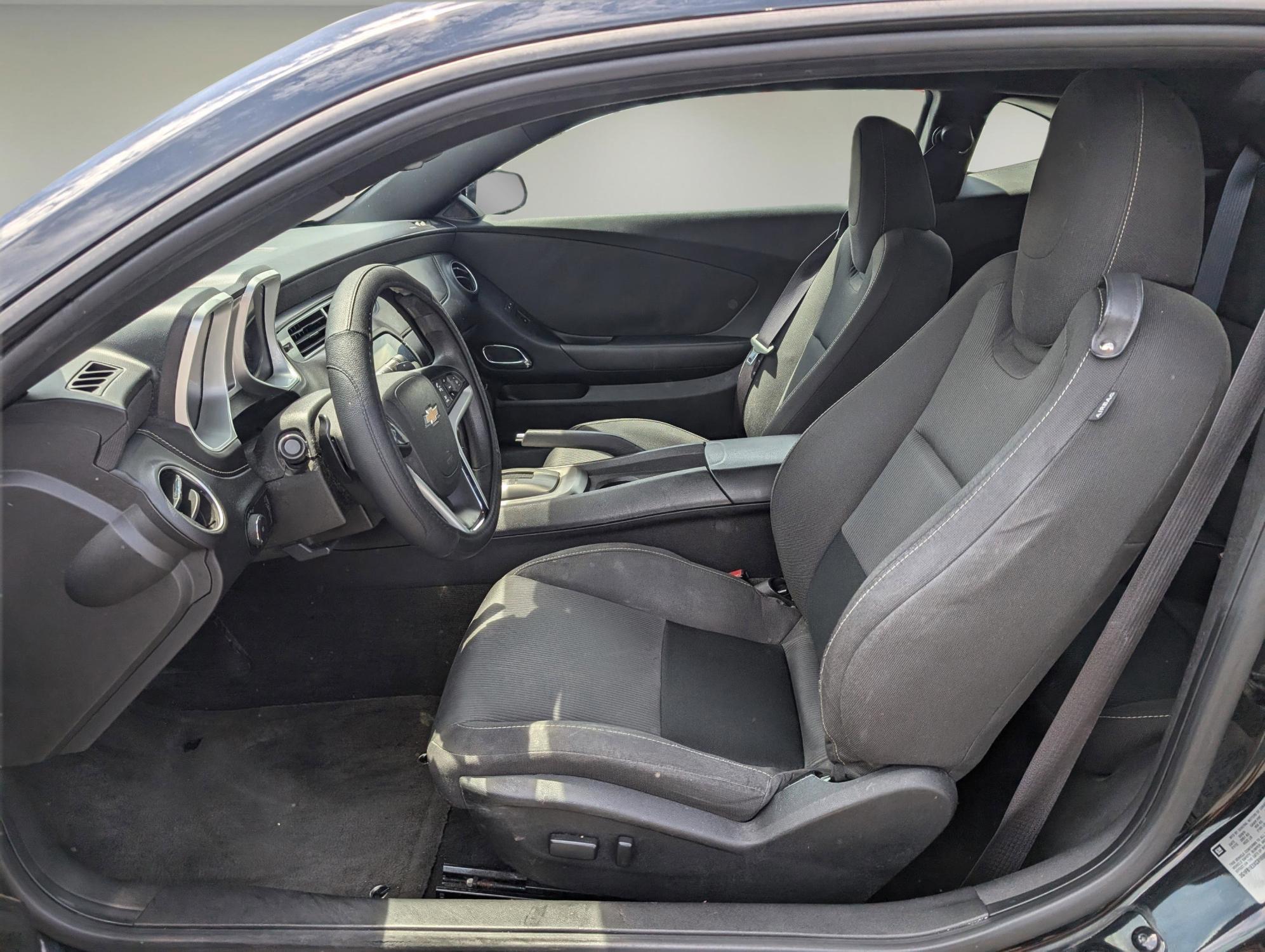 2012 /Black Chevrolet Camaro 1LT (2G1FB1E3XC9) with an Gas V6 3.6L/217 engine, 6-Speed Automatic transmission, located at 7000 Northlake Connector, Columbus, GA, 31904, (706) 987-8085, 32.524975, -84.978134 - 2012 Chevrolet Camaro 1LT - Photo#9
