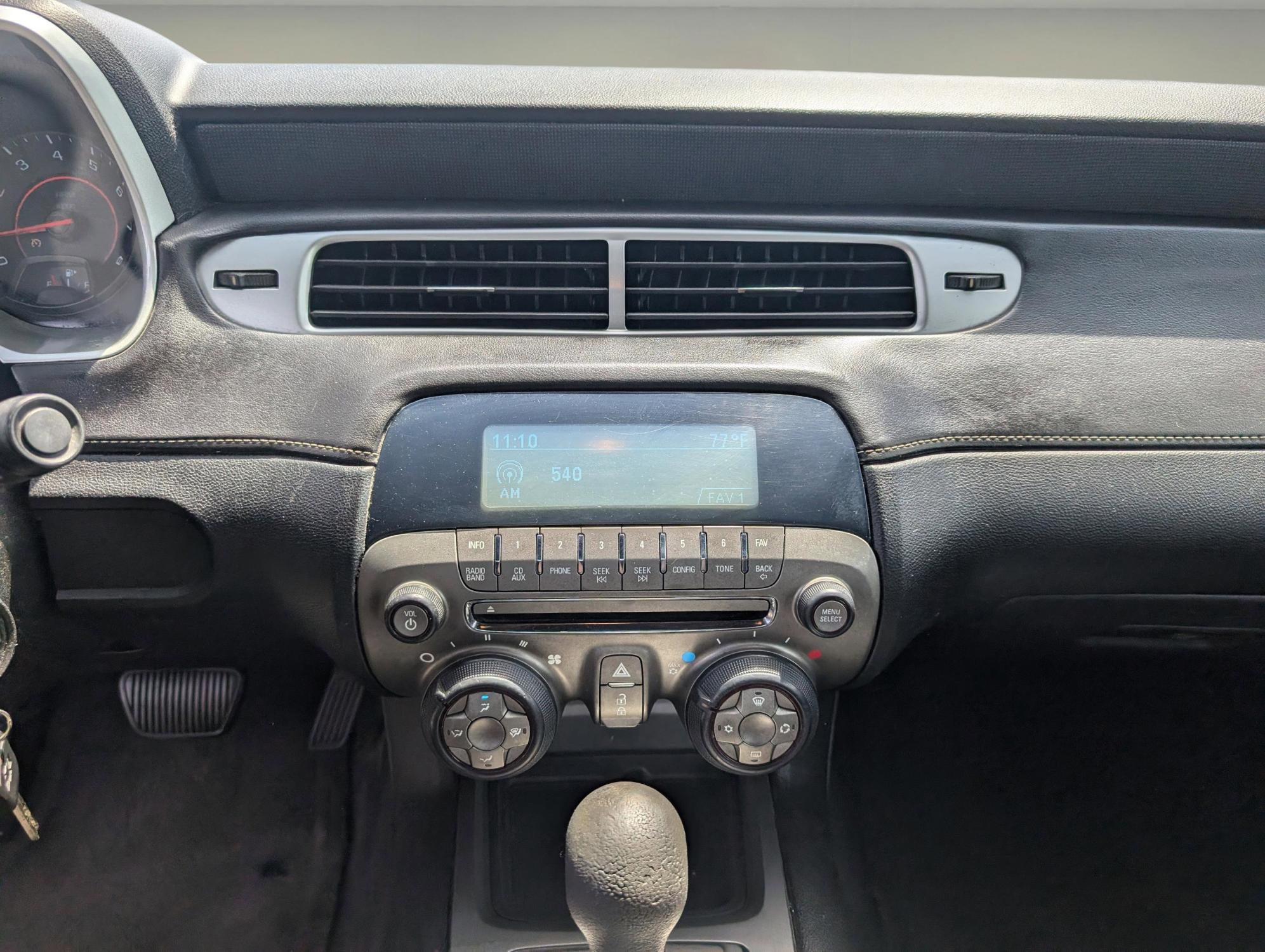 2012 /Black Chevrolet Camaro 1LT (2G1FB1E3XC9) with an Gas V6 3.6L/217 engine, 6-Speed Automatic transmission, located at 7000 Northlake Connector, Columbus, GA, 31904, (706) 987-8085, 32.524975, -84.978134 - 2012 Chevrolet Camaro 1LT - Photo#14