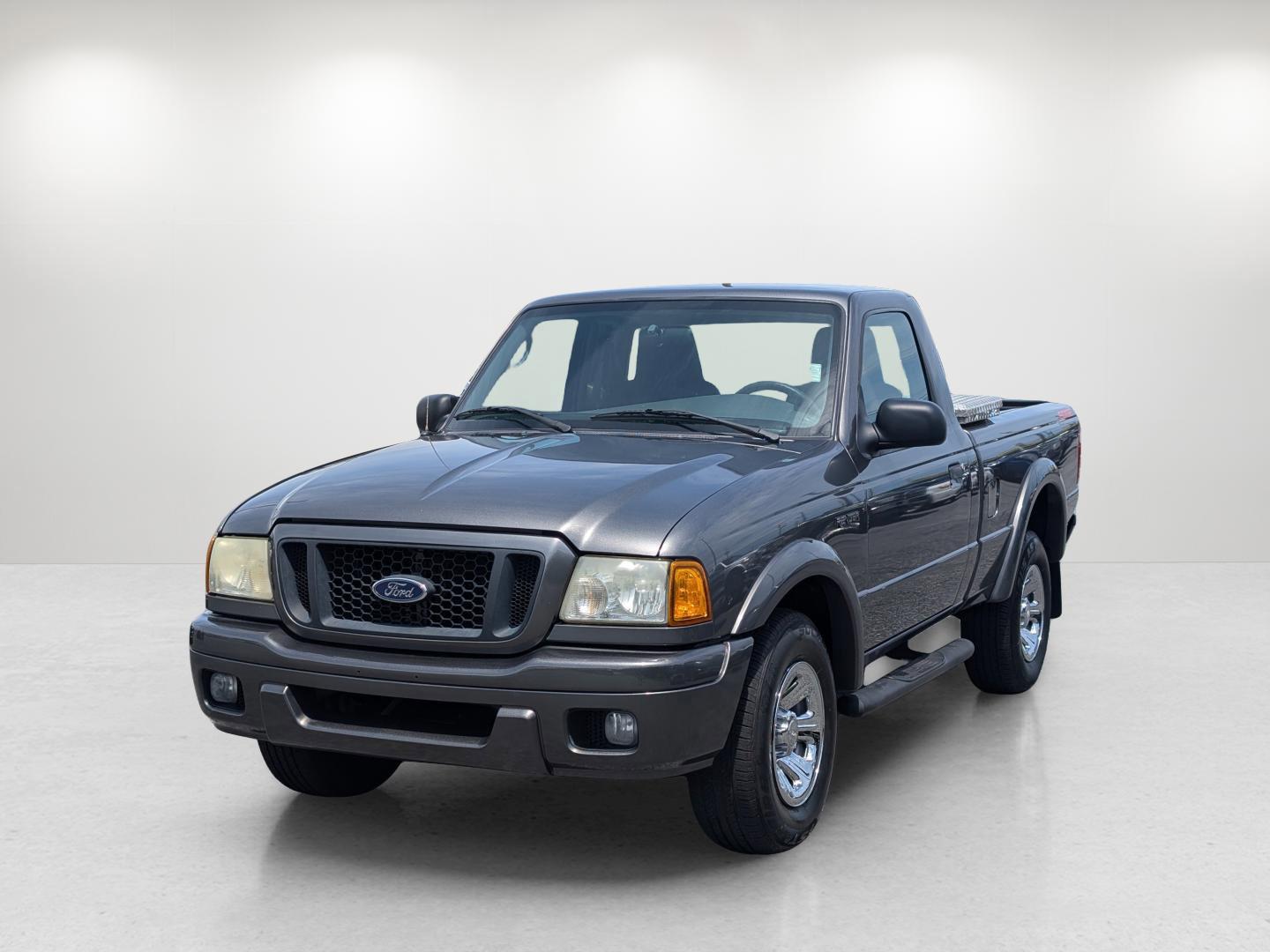 2005 Ford Ranger Edge (1FTYR10UX5P) with an Gas V6 3.0L/182 engine, located at 3959 U.S. 80 W, Phenix City, AL, 36870, (334) 297-4885, 32.469296, -85.135185 - 2005 Ford Ranger Edge - Photo#1