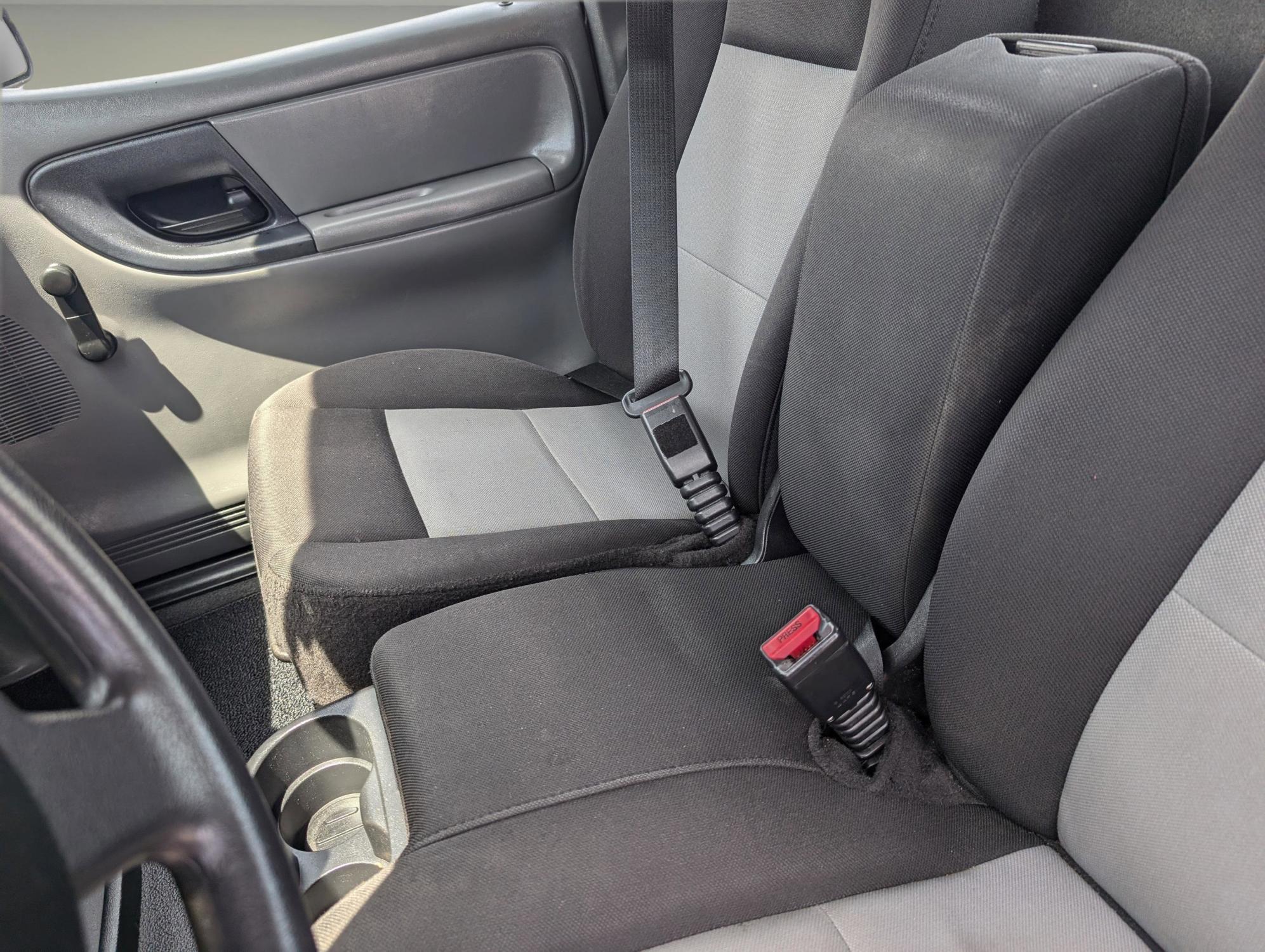 2005 Ford Ranger Edge (1FTYR10UX5P) with an Gas V6 3.0L/182 engine, located at 3959 U.S. 80 W, Phenix City, AL, 36870, (334) 297-4885, 32.469296, -85.135185 - 2005 Ford Ranger Edge - Photo#11