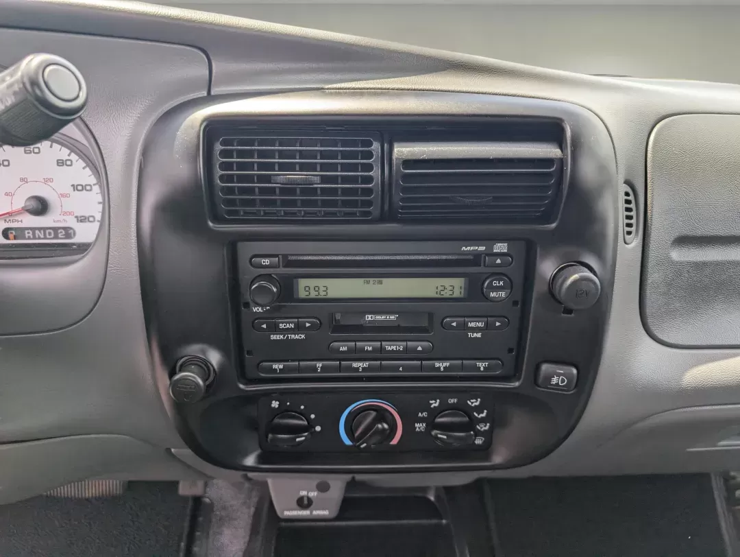 2005 Ford Ranger Edge (1FTYR10UX5P) with an Gas V6 3.0L/182 engine, located at 1430 Gateway Drive, Opelika, AL, 36801, (334) 239-0944, 32.637871, -85.409790 - 2005 Ford Ranger Edge - Photo#14