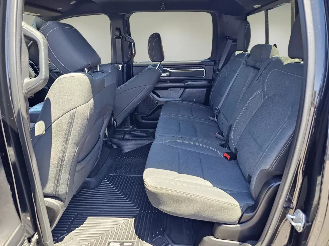 2021 /Black Ram 1500 Big Horn (1C6SRFMT4MN) with an Regular Unleaded V-8 5.7 L/345 engine, 8-Speed Automatic w/OD transmission, located at 521 Old Farm Lane Rd, Prattville, AL, 36066, (334) 325-1505, 32.482460, -86.416367 - 2021 Ram 1500 Big Horn - Photo#15