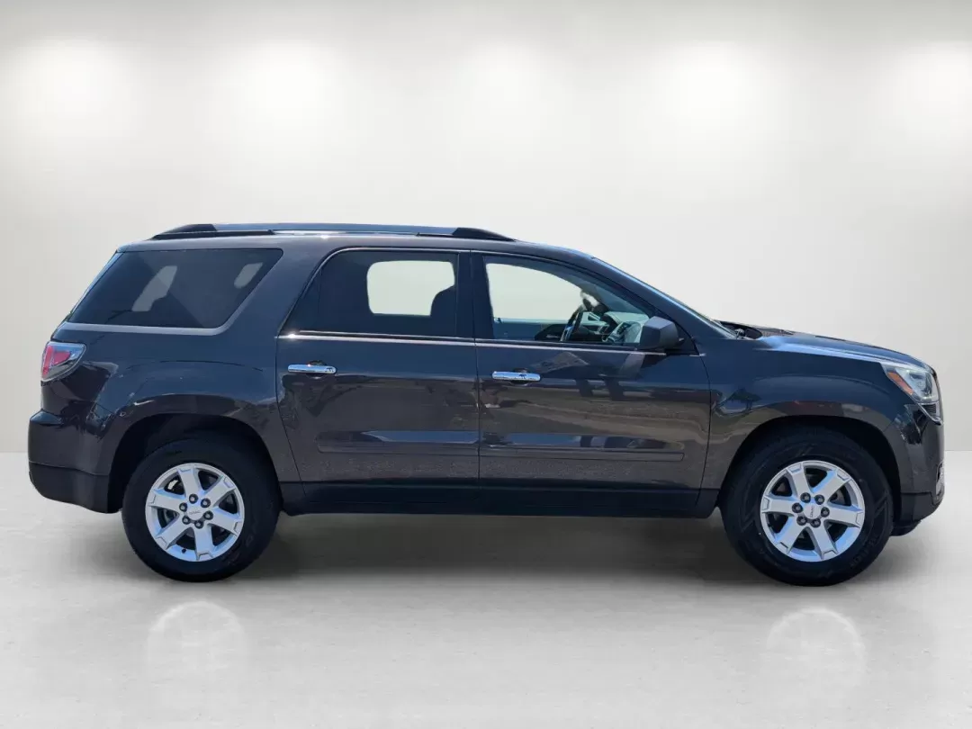 2014 /Light Titanium GMC Acadia SLE (1GKKRPKD6EJ) with an Gas V6 3.6L/220 engine, 6-Speed Automatic transmission, located at 5115 14th Ave., Columbus, GA, 31904, (706) 323-0345, 32.511494, -84.971046 - 2014 GMC Acadia SLE - Photo#3