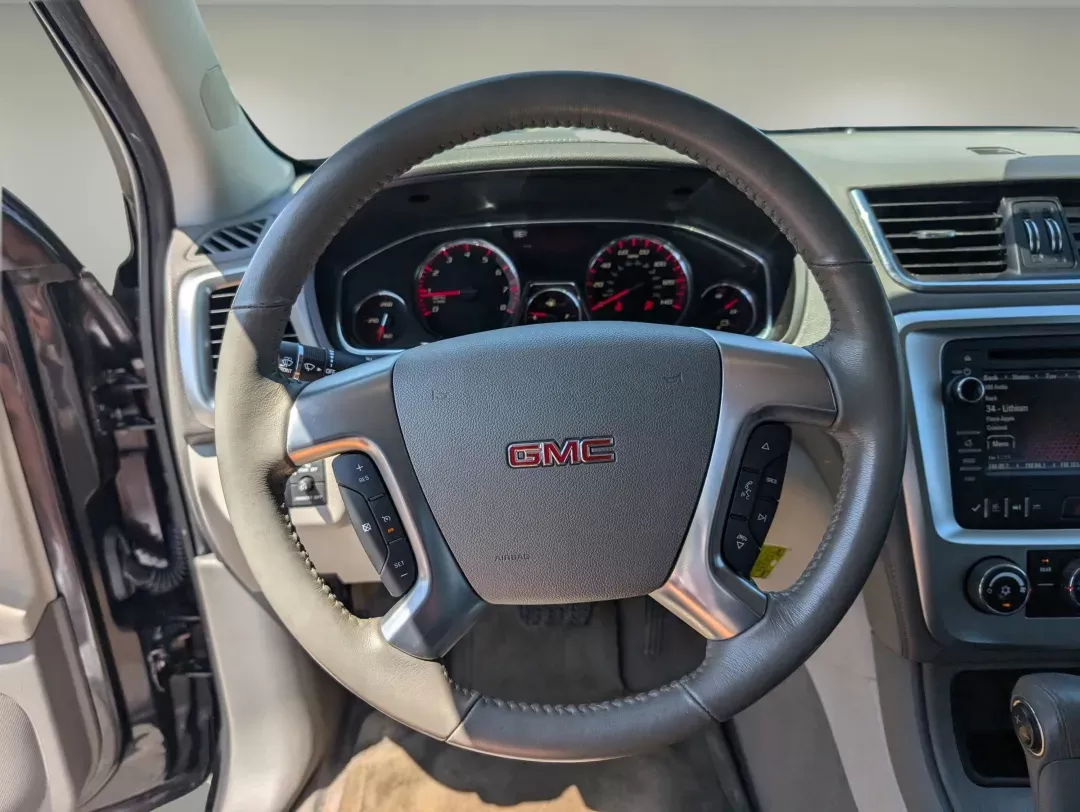 2014 /Light Titanium GMC Acadia SLE (1GKKRPKD6EJ) with an Gas V6 3.6L/220 engine, 6-Speed Automatic transmission, located at 5115 14th Ave., Columbus, GA, 31904, (706) 323-0345, 32.511494, -84.971046 - 2014 GMC Acadia SLE - Photo#15