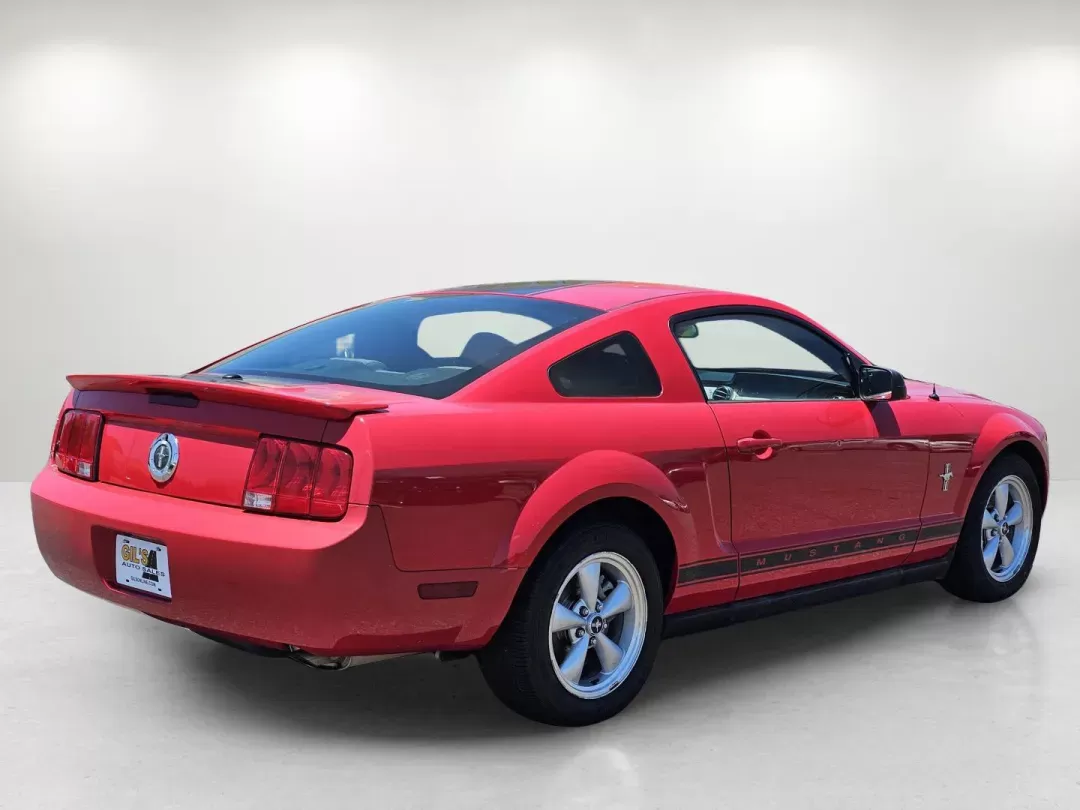 2008 Ford Mustang Deluxe (1ZVHT80N285) with an Gas V6 4.0L/244 engine, located at 521 Old Farm Lane Rd, Prattville, AL, 36066, (334) 325-1505, 32.482460, -86.416367 - 2008 Ford Mustang Deluxe - Photo#5