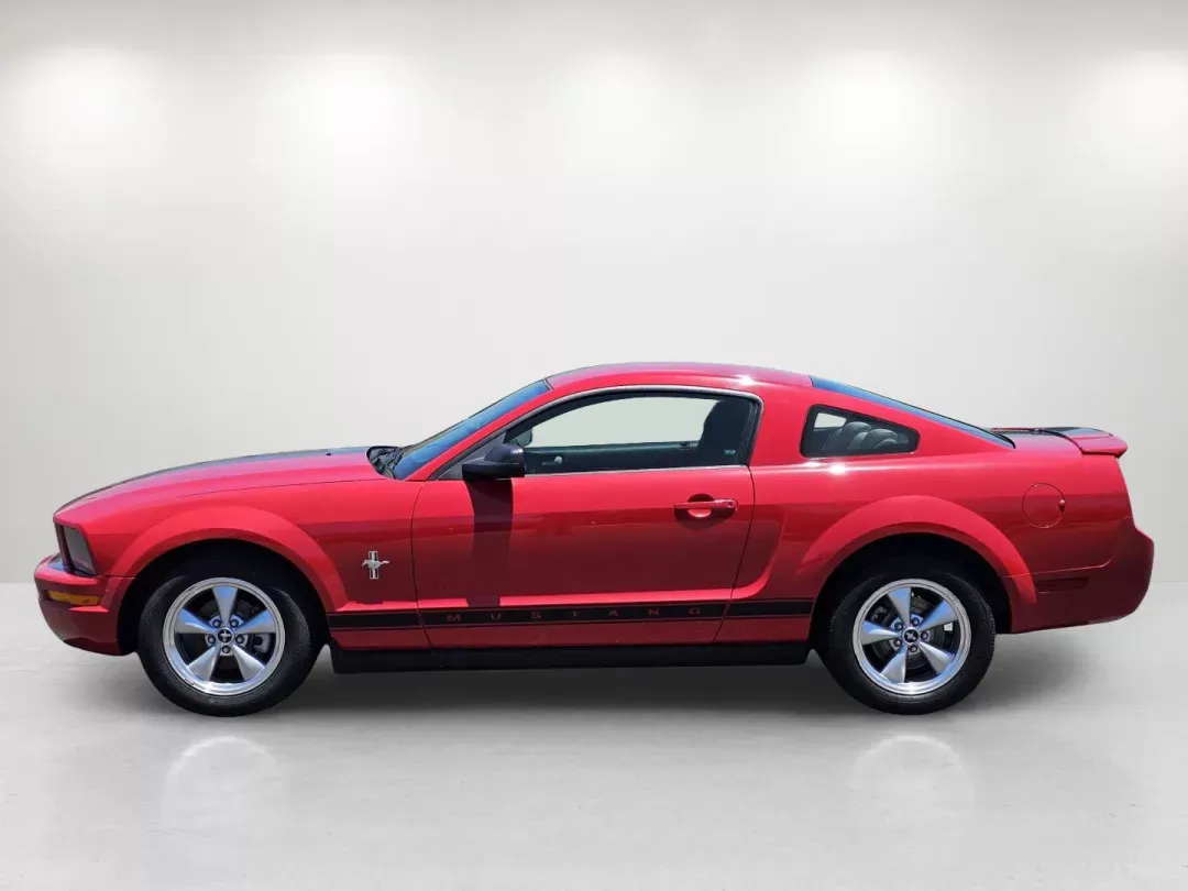 2008 Ford Mustang Deluxe (1ZVHT80N285) with an Gas V6 4.0L/244 engine, located at 521 Old Farm Lane Rd, Prattville, AL, 36066, (334) 325-1505, 32.482460, -86.416367 - 2008 Ford Mustang Deluxe - Photo#8