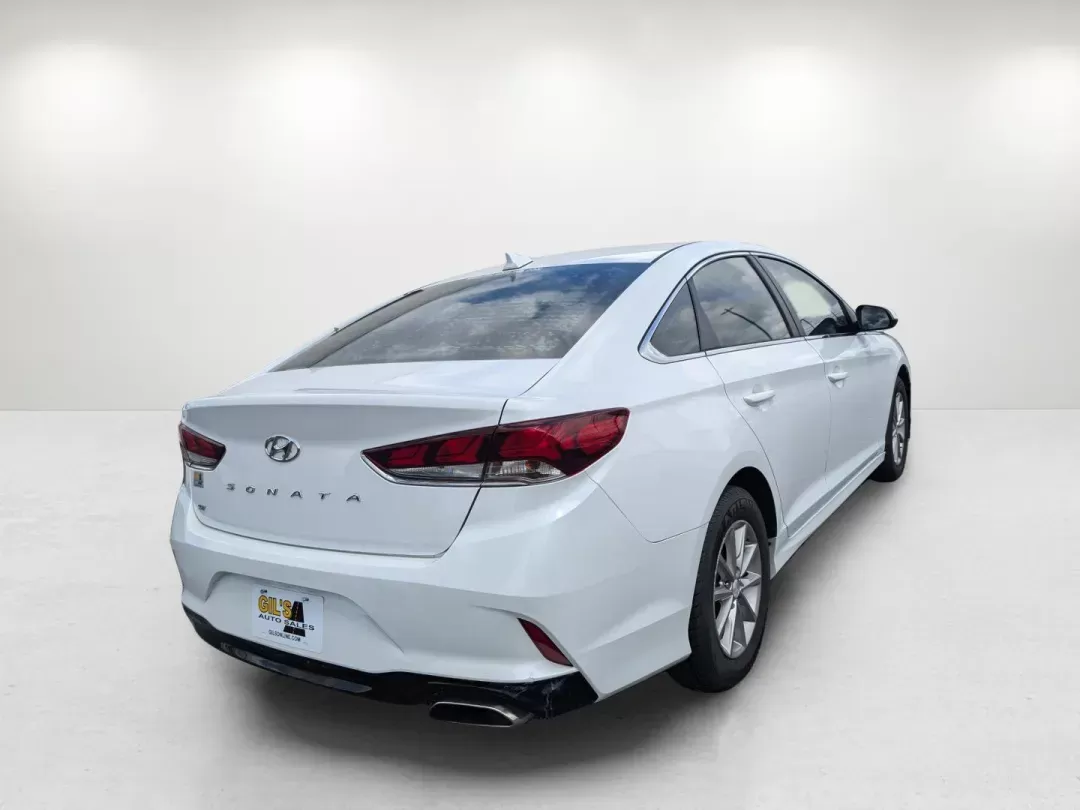2019 /Black Hyundai Sonata SE (5NPE24AF9KH) with an Other engine, located at 5115 14th Ave., Columbus, GA, 31904, (706) 323-0345, 32.511494, -84.971046 - **Experience Your Next Adventure with the 2019 Hyundai Sonata SE from Gils Auto - Phenix City!**<br /> <br /> Imagine cruising down the streets of Phenix City, AL, with the windows down, music playing, and the sun shining on your Quartz White Pearl Hyundai Sonata. This stylish and reliable sedan is - Photo#4