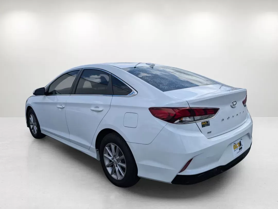 2019 /Black Hyundai Sonata SE (5NPE24AF9KH) with an Other engine, located at 5115 14th Ave., Columbus, GA, 31904, (706) 323-0345, 32.511494, -84.971046 - **Experience Your Next Adventure with the 2019 Hyundai Sonata SE from Gils Auto - Phenix City!**<br /> <br /> Imagine cruising down the streets of Phenix City, AL, with the windows down, music playing, and the sun shining on your Quartz White Pearl Hyundai Sonata. This stylish and reliable sedan is - Photo#6