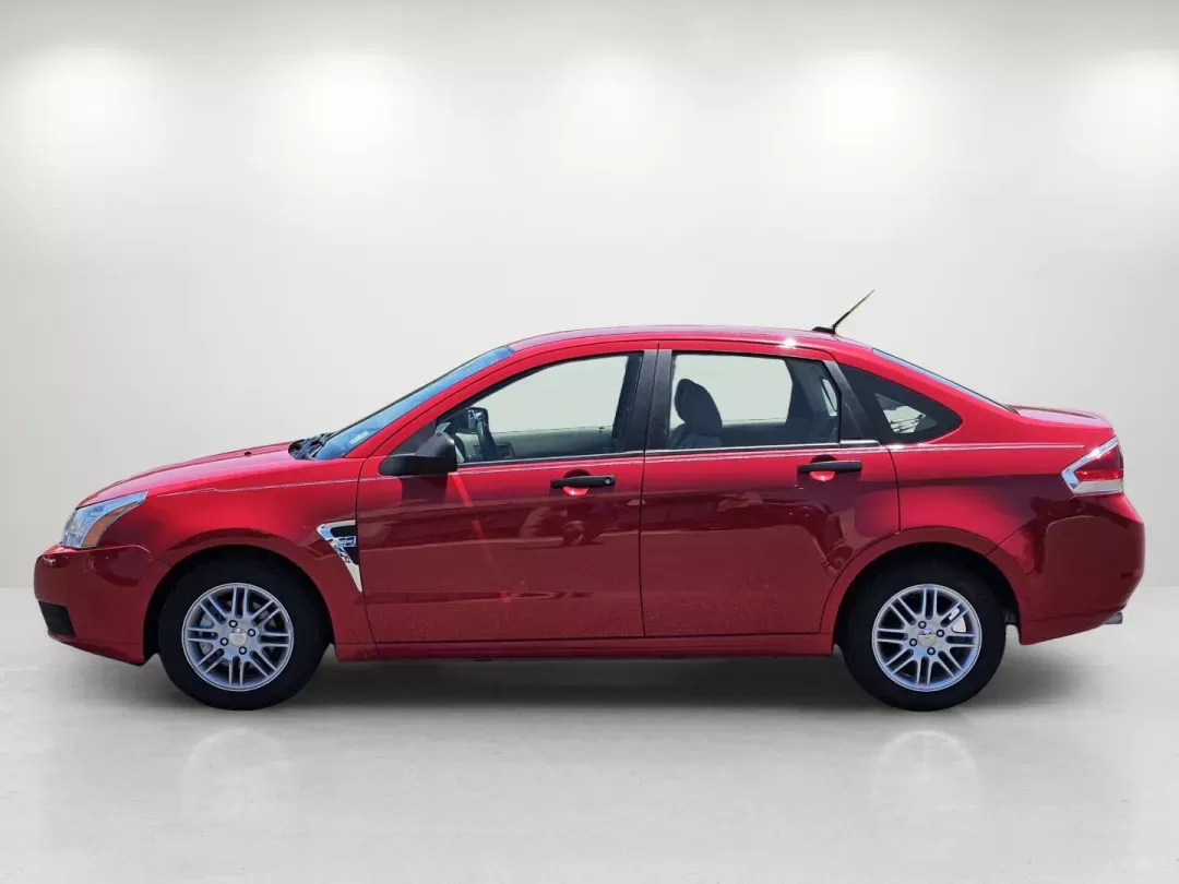 2008 /Medium Stone Ford Focus SE (1FAHP35N78W) with an Gas I4 2.0L/121 engine, located at 521 Old Farm Lane Rd, Prattville, AL, 36066, (334) 325-1505, 32.482460, -86.416367 - 2008 Ford Focus SE - Photo#8