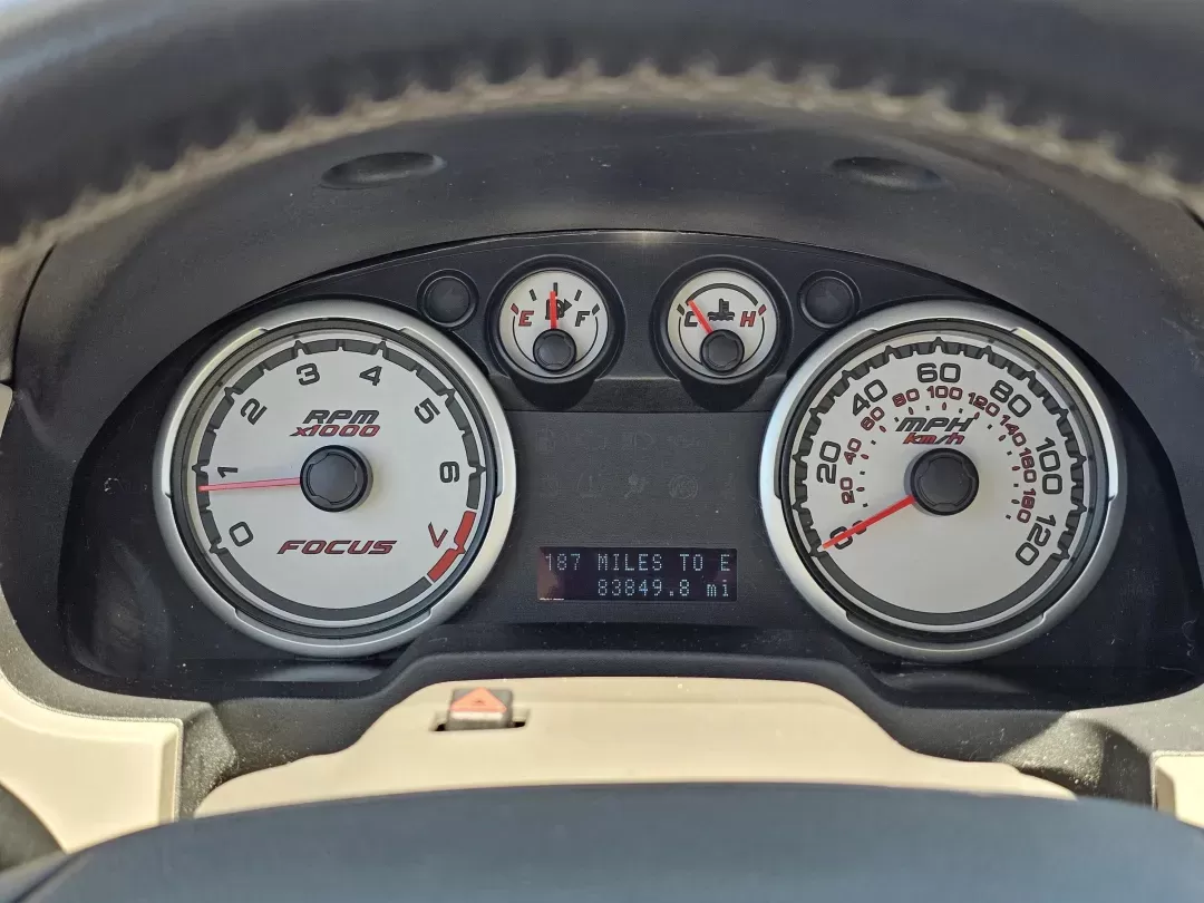 2008 /Medium Stone Ford Focus SE (1FAHP35N78W) with an Gas I4 2.0L/121 engine, located at 521 Old Farm Lane Rd, Prattville, AL, 36066, (334) 325-1505, 32.482460, -86.416367 - 2008 Ford Focus SE - Photo#12