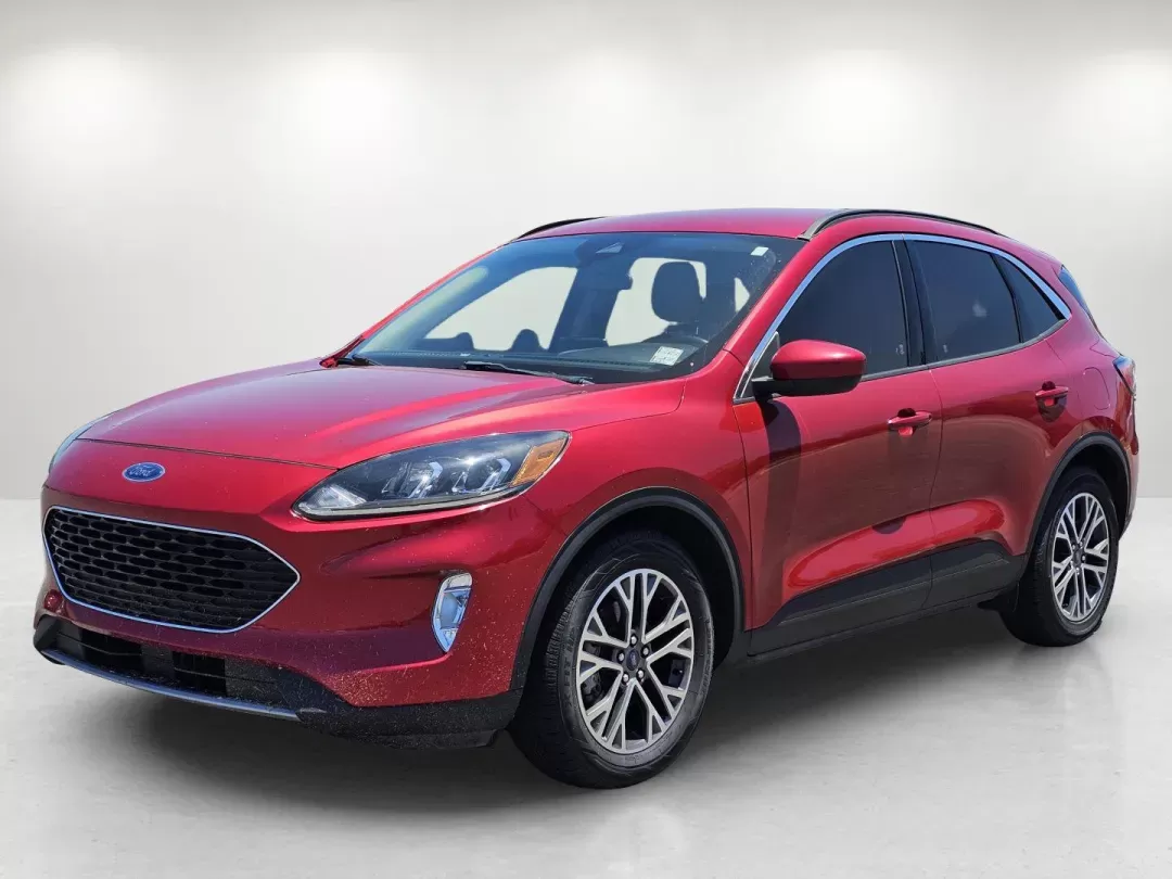 2020 Ford Escape SEL (1FMCU0H69LU) with an Intercooled Turbo Premium Unleaded I-3 1.5 L/91 engine, 8-Speed Automatic w/OD transmission, located at 521 Old Farm Lane Rd, Prattville, AL, 36066, (334) 325-1505, 32.482460, -86.416367 - 2020 Ford Escape SEL - Photo#1