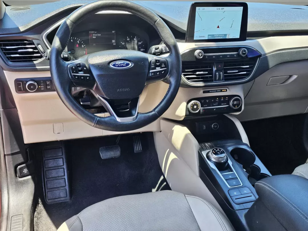 2020 Ford Escape SEL (1FMCU0H69LU) with an Intercooled Turbo Premium Unleaded I-3 1.5 L/91 engine, 8-Speed Automatic w/OD transmission, located at 521 Old Farm Lane Rd, Prattville, AL, 36066, (334) 325-1505, 32.482460, -86.416367 - 2020 Ford Escape SEL - Photo#16