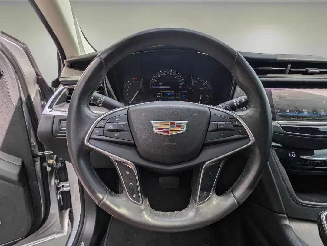 2018 /Jet Black Cadillac XT5 Premium Luxury FWD (1GYKNERS0JZ) with an Gas V6 3.6L/222.6 engine, 8-Speed Automatic transmission, located at 3959 U.S. 80 W, Phenix City, AL, 36870, (334) 297-4885, 32.469296, -85.135185 - 2018 Cadillac XT5 Premium Luxury FWD - Photo#15