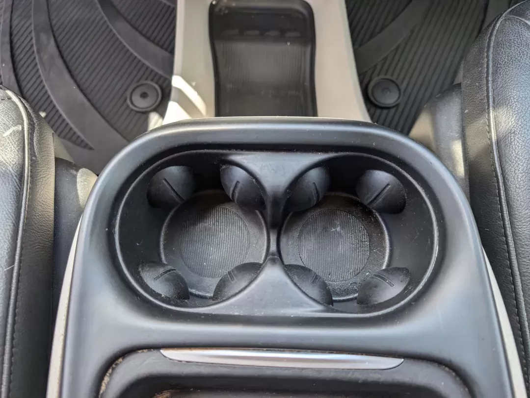 2018 /Black/Alloy Chrysler Pacifica Touring L (2C4RC1BG6JR) with an Regular Unleaded V-6 3.6 L/220 engine, 9-Speed Automatic w/OD transmission, located at 3959 U.S. 80 W, Phenix City, AL, 36870, (334) 297-4885, 32.469296, -85.135185 - 2018 Chrysler Pacifica Touring L - Photo#13